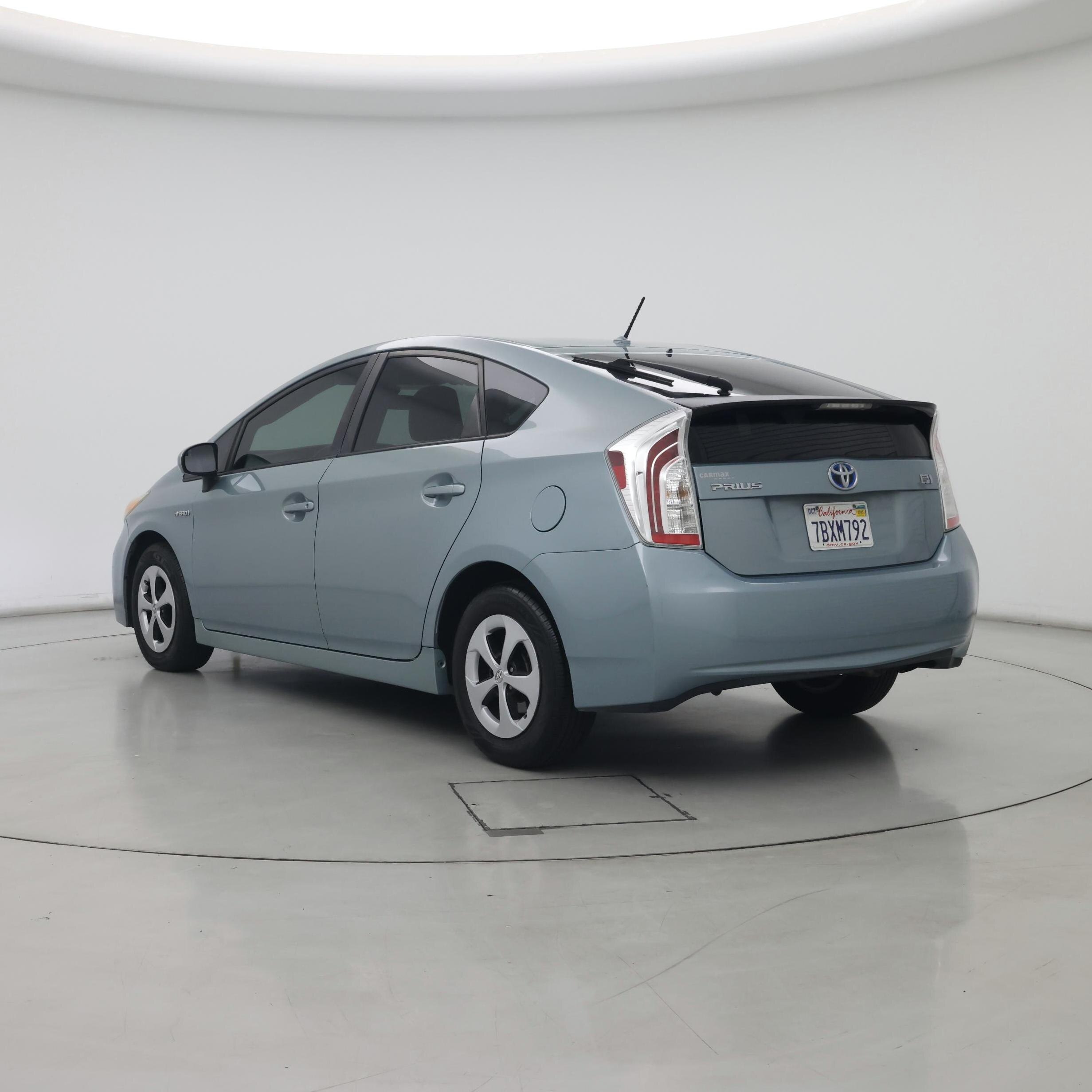Thumbnail: 2013 Toyota Prius - 2