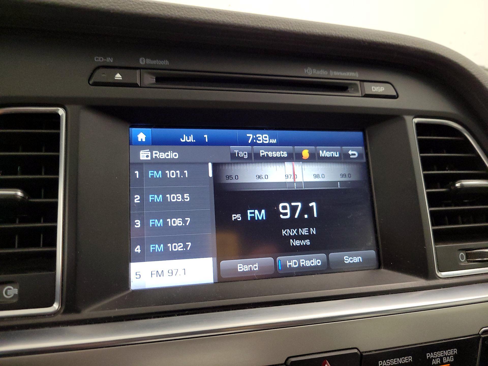 Thumbnail: 2016 Hyundai Sonata - 15