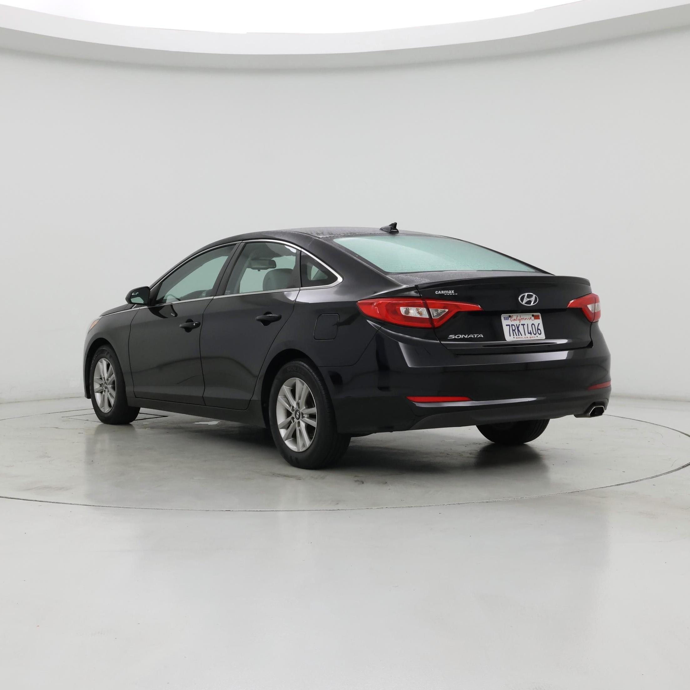 Thumbnail: 2016 Hyundai Sonata - 2