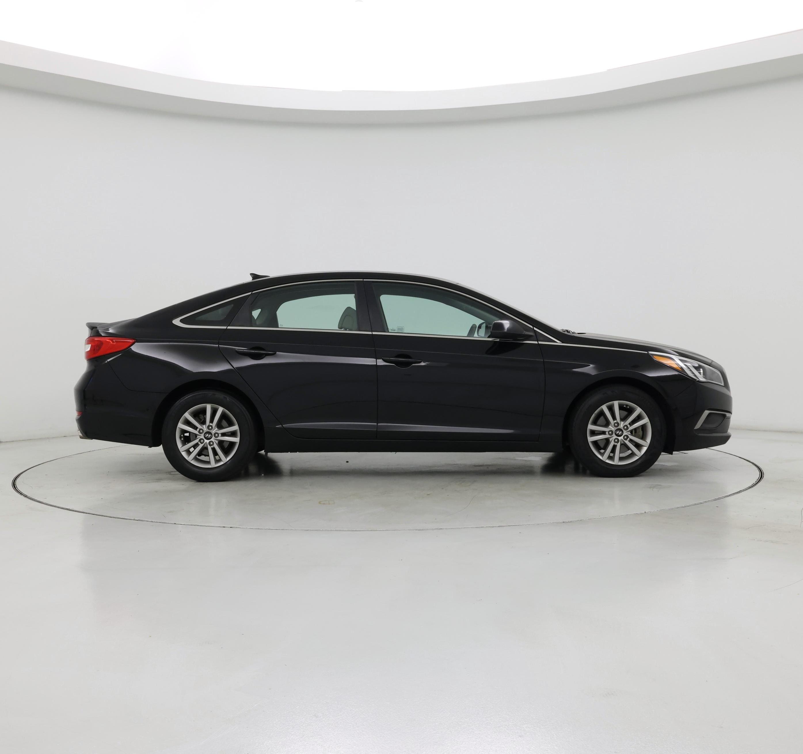 Thumbnail: 2016 Hyundai Sonata - 7