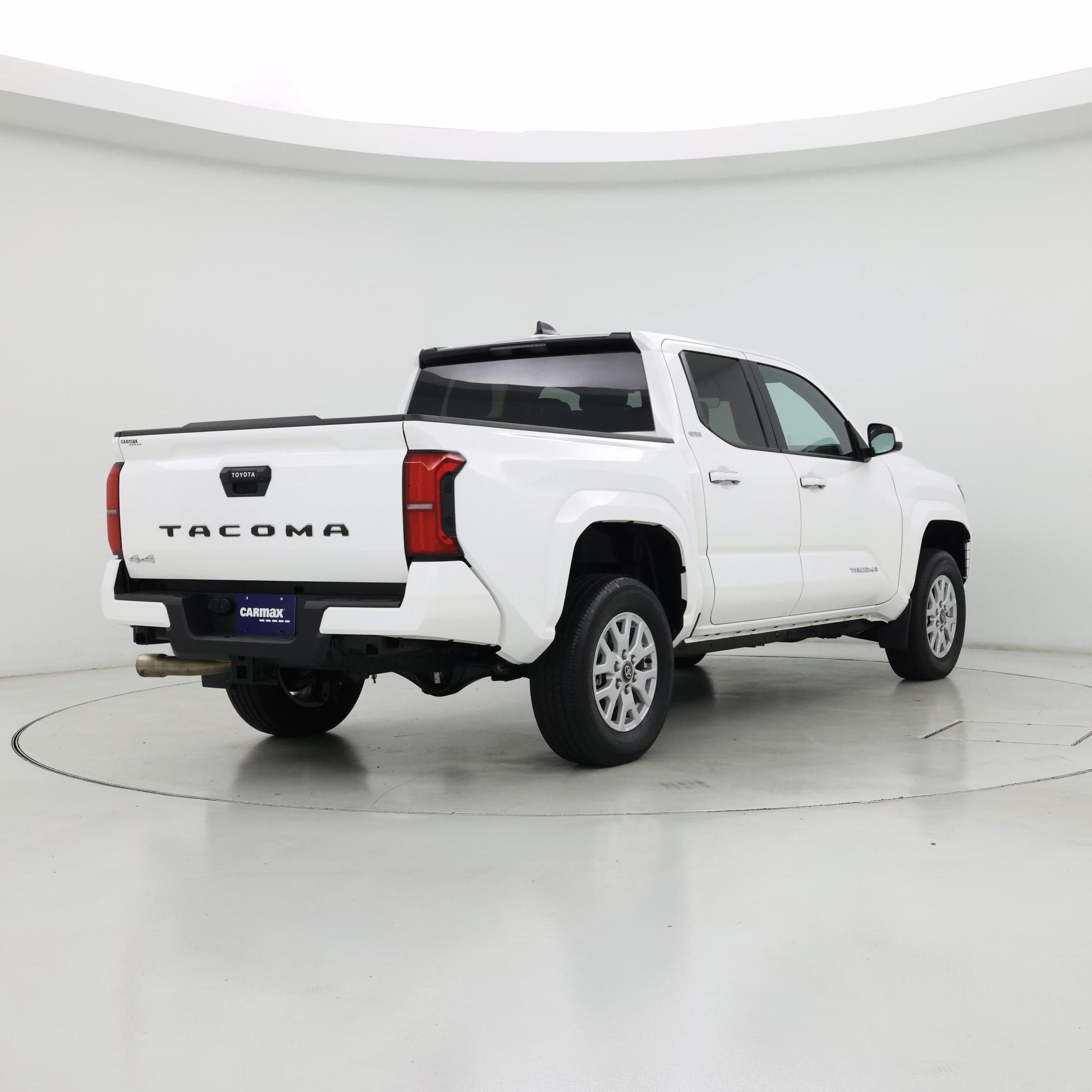 Thumbnail: 2024 Toyota Tacoma - 8