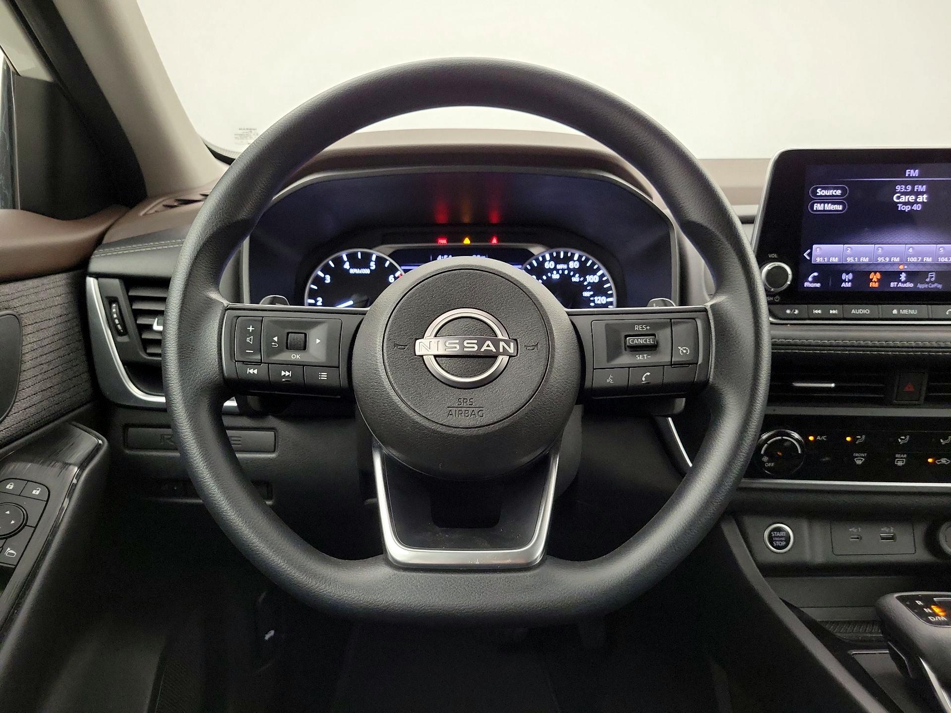 Thumbnail: 2023 Nissan Rogue - 10