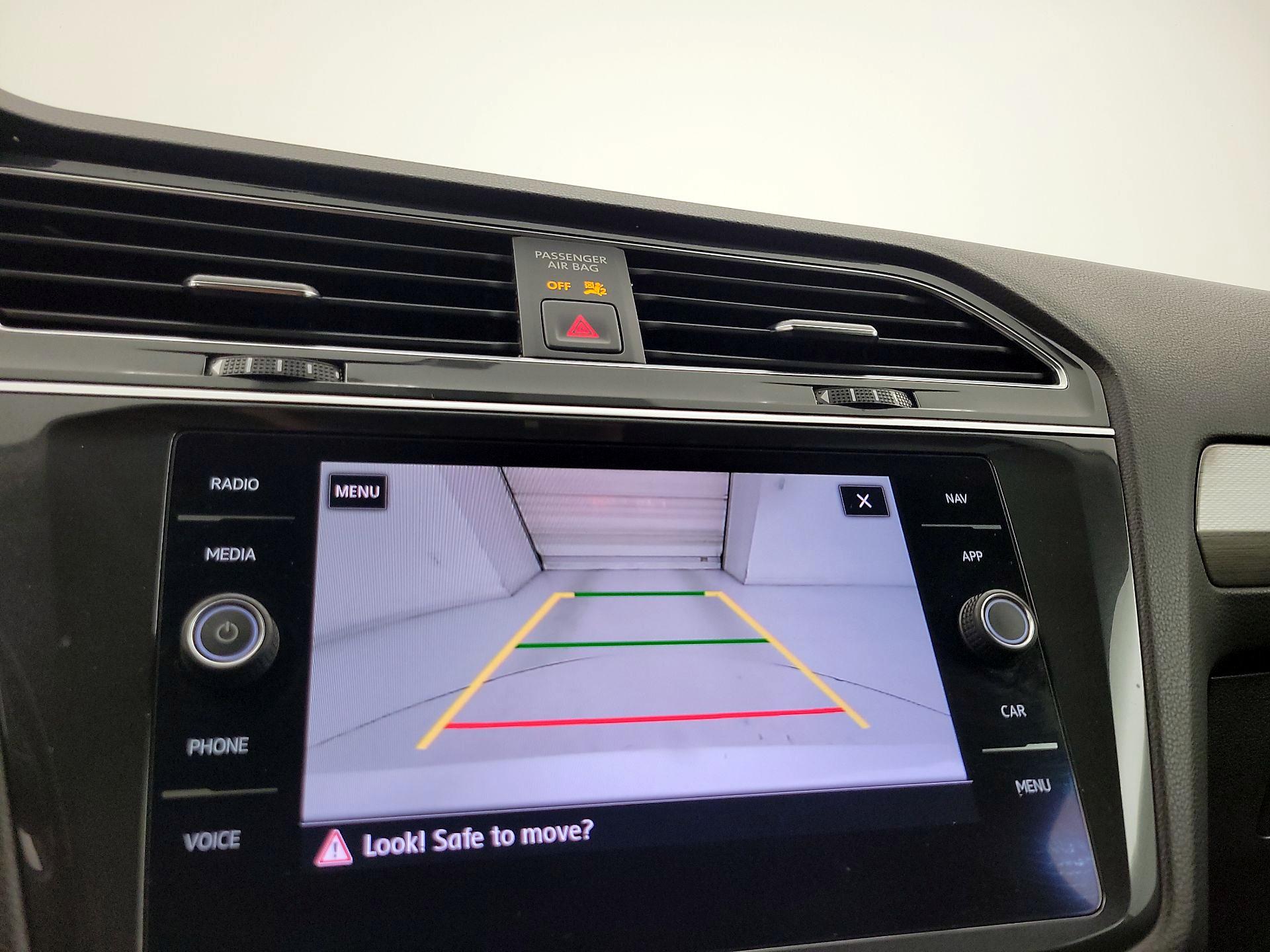 Thumbnail: 2019 Volkswagen Tiguan - 15