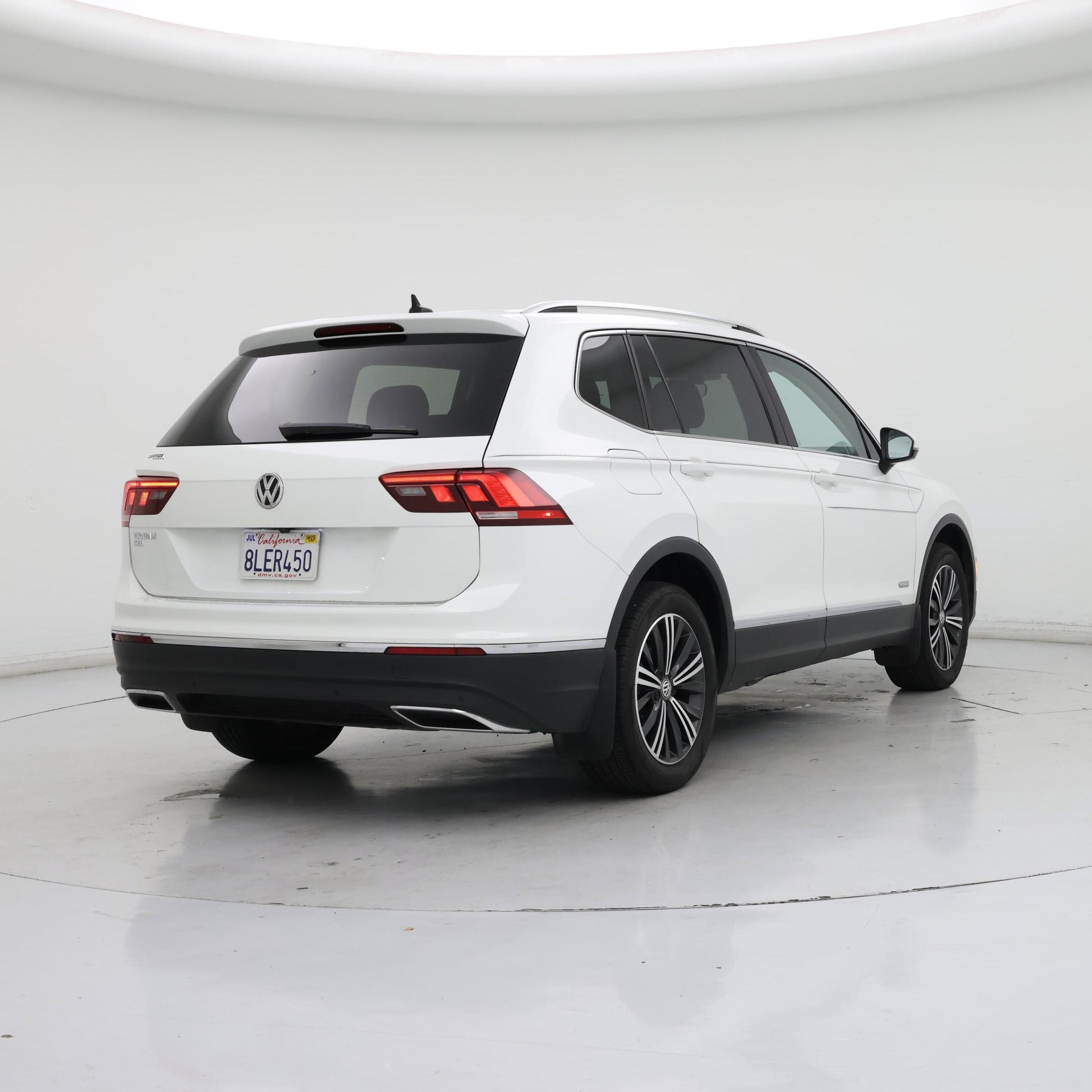 Thumbnail: 2019 Volkswagen Tiguan - 8