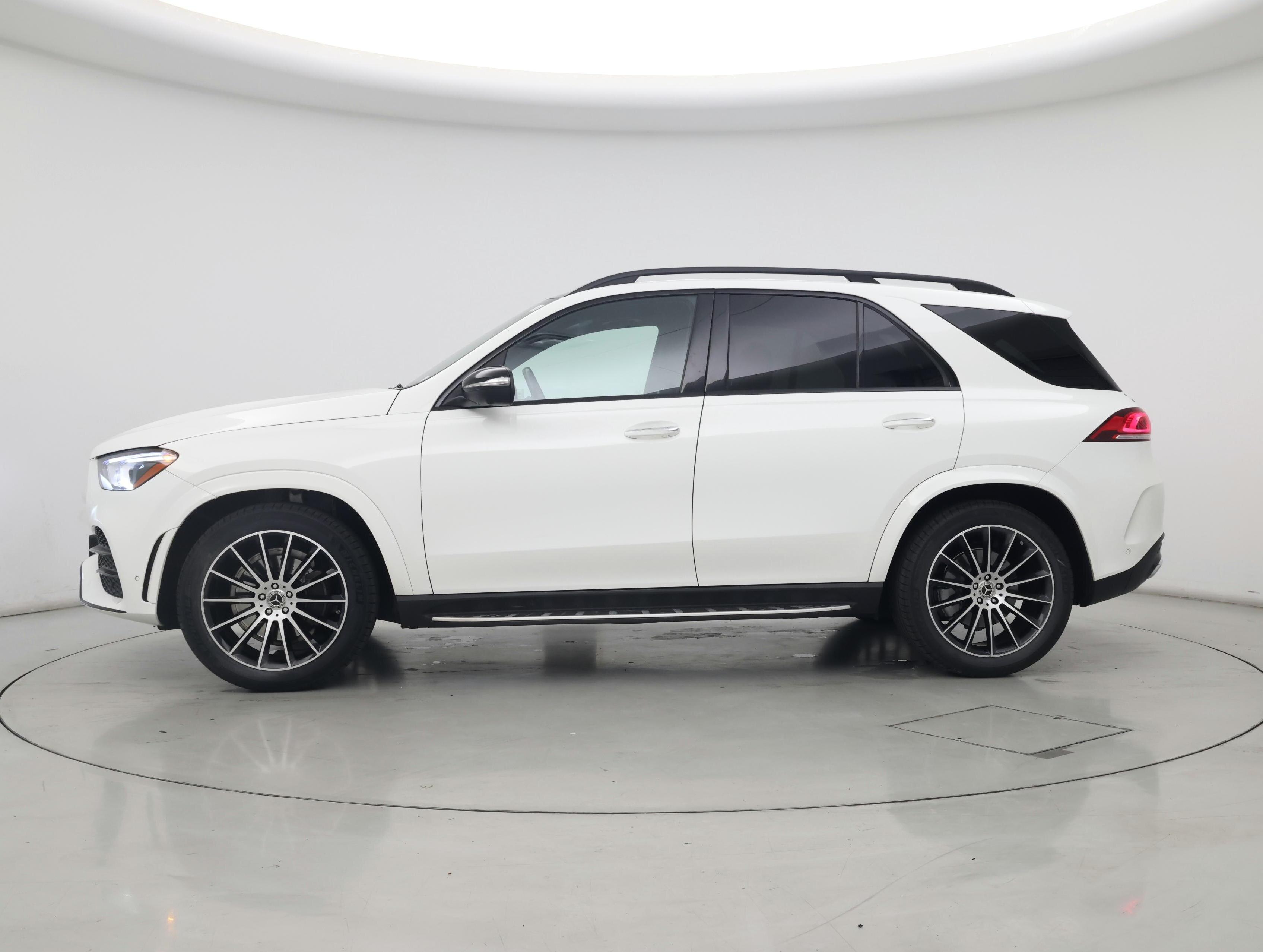Thumbnail: 2020 Mercedes-Benz GLE - 3