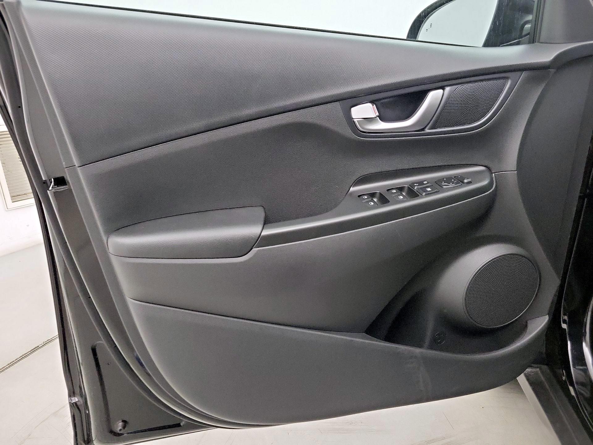 Thumbnail: 2023 Hyundai Kona - 12