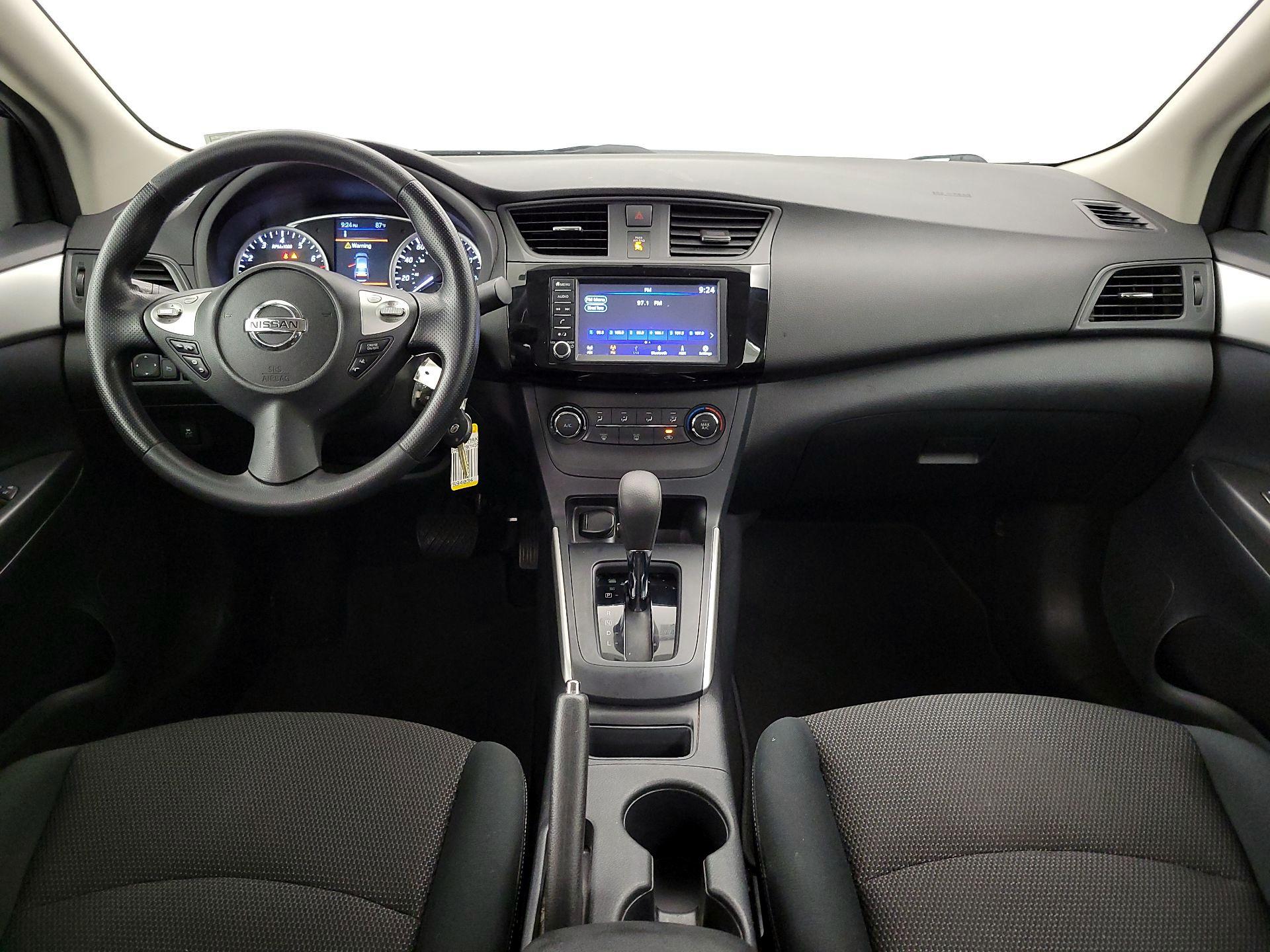 Thumbnail: 2019 Nissan Sentra - 9