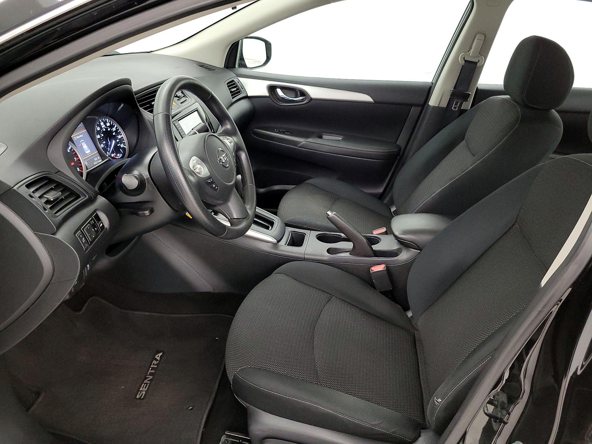 Thumbnail: 2019 Nissan Sentra - 11