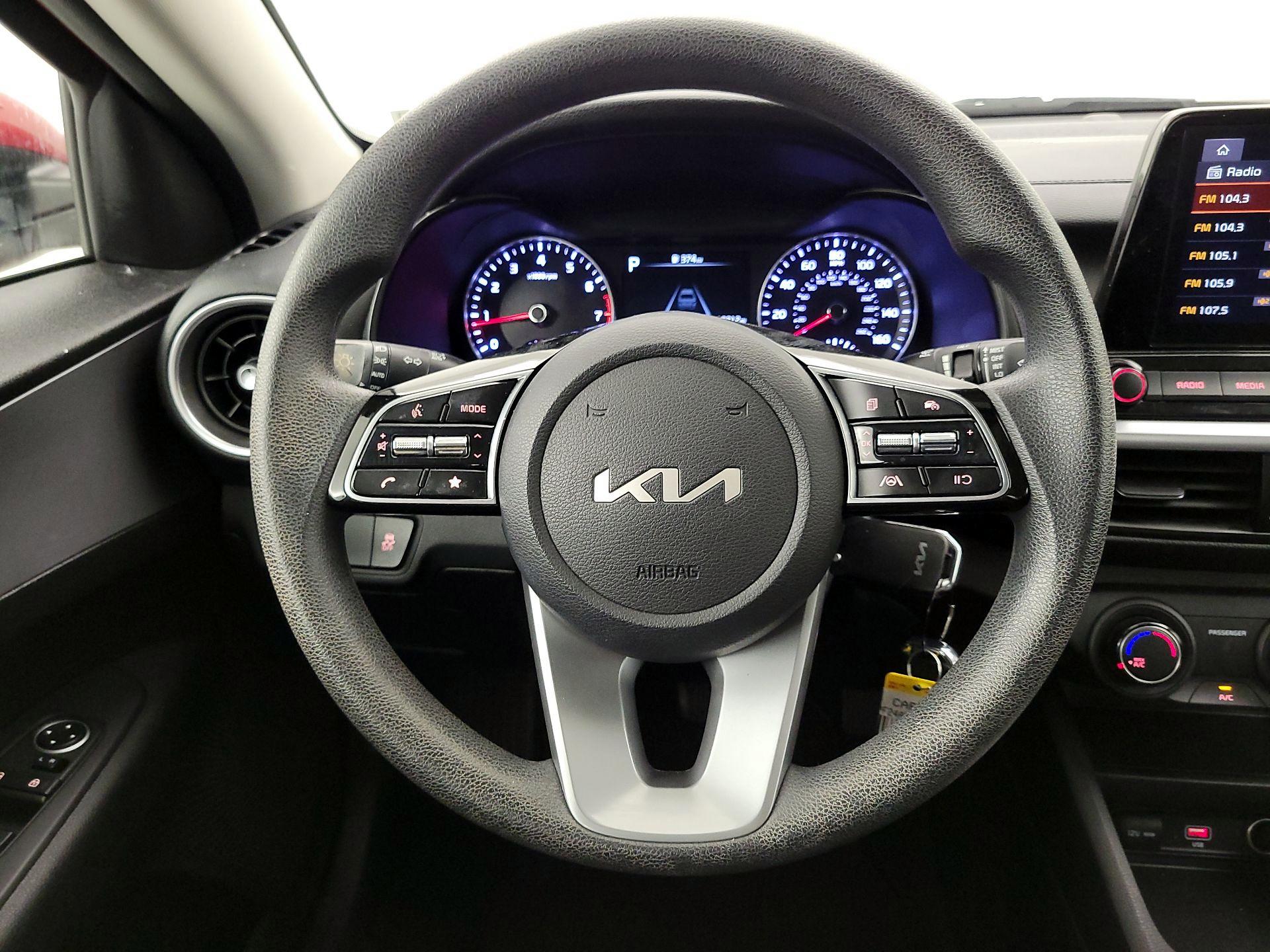 Thumbnail: 2022 Kia Forte - 10