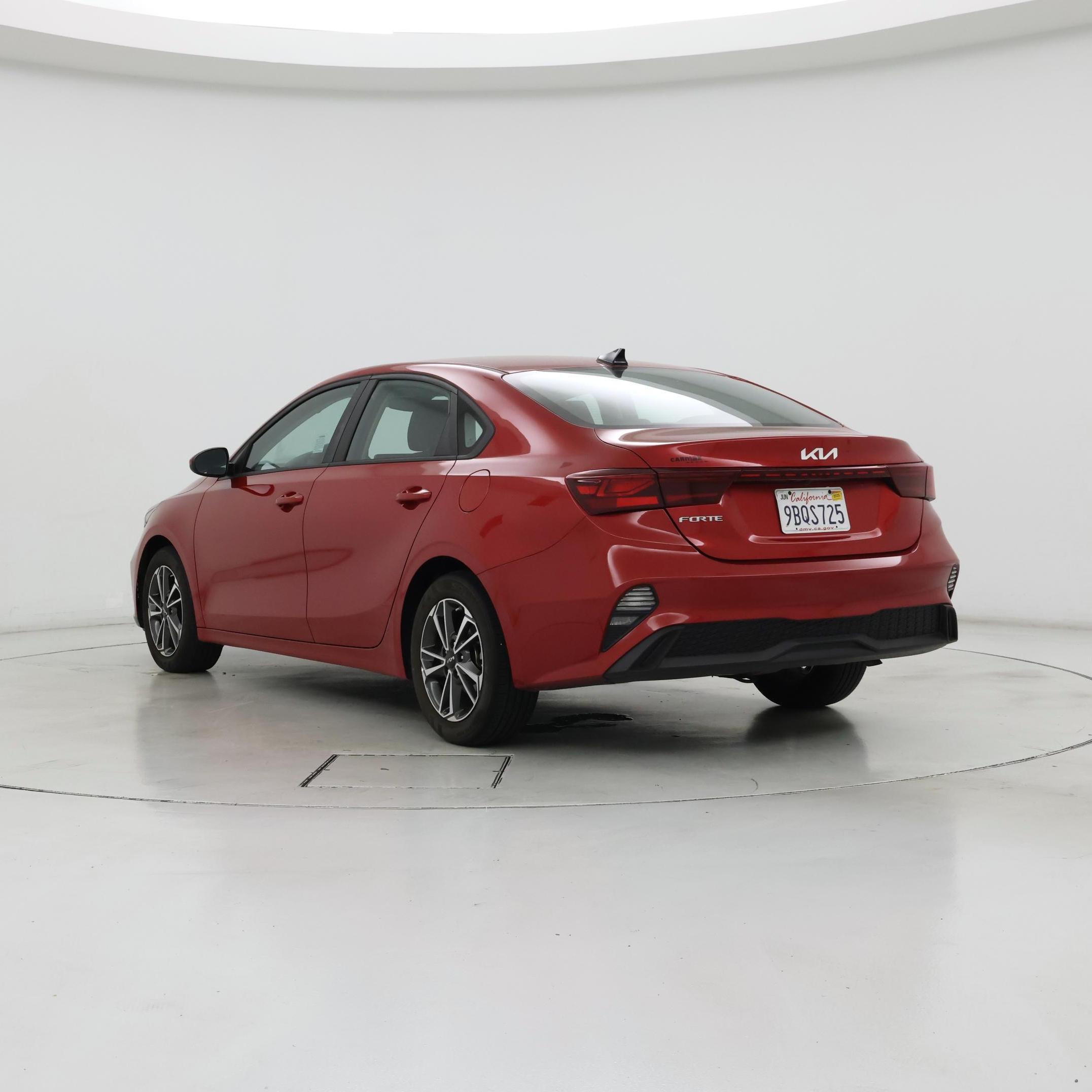 Thumbnail: 2022 Kia Forte - 2