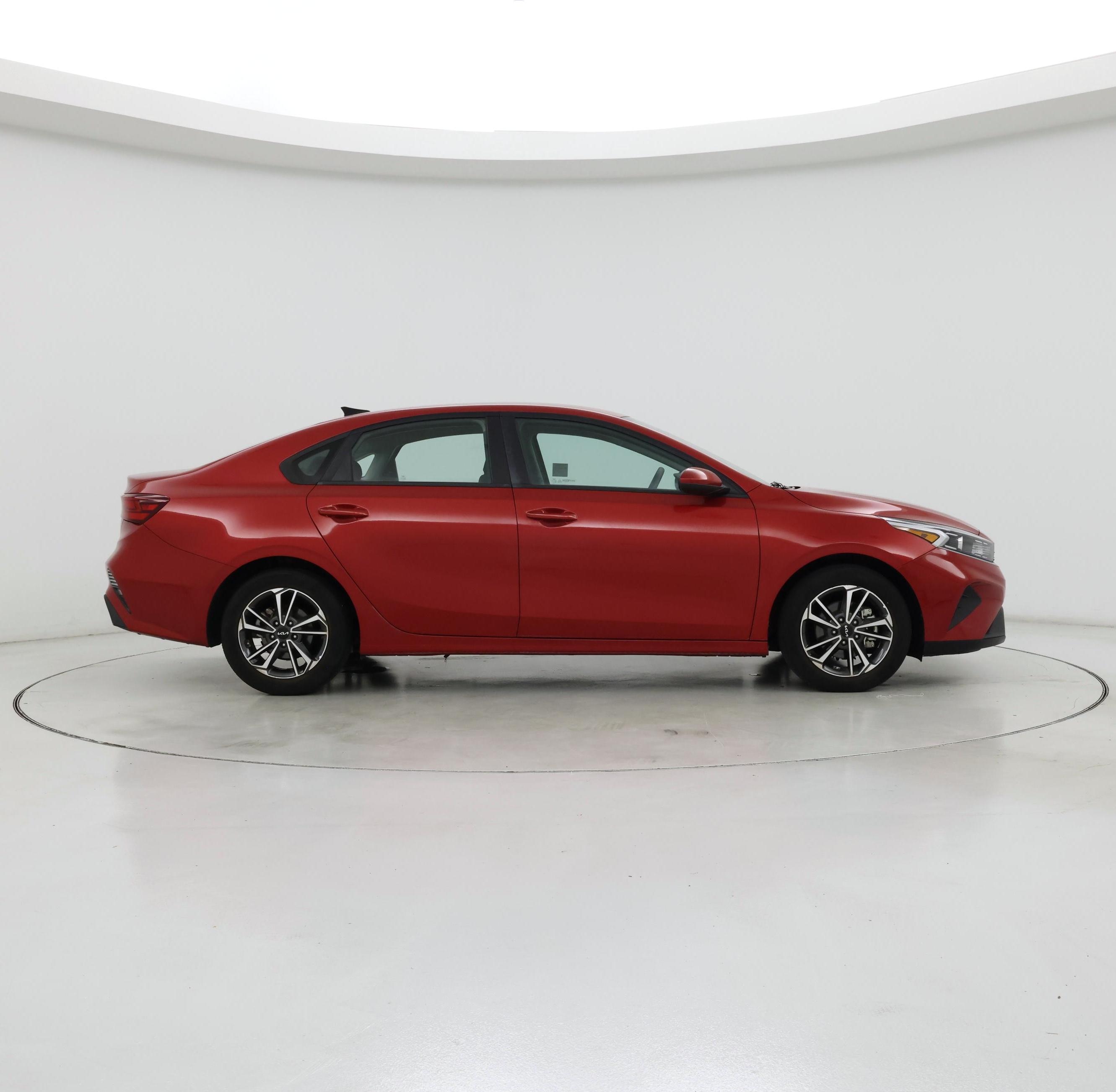 Thumbnail: 2022 Kia Forte - 7
