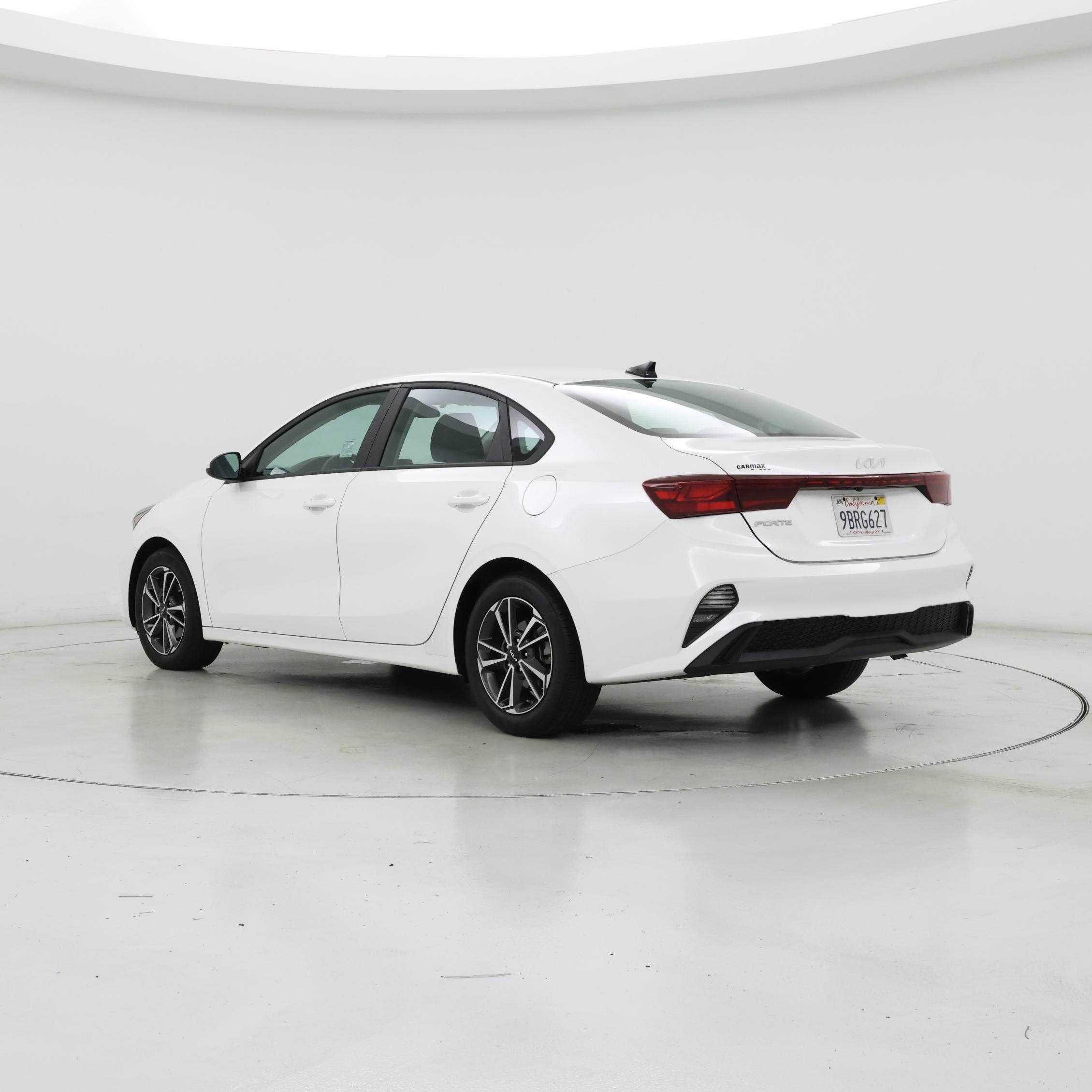 Thumbnail: 2022 Kia Forte - 2