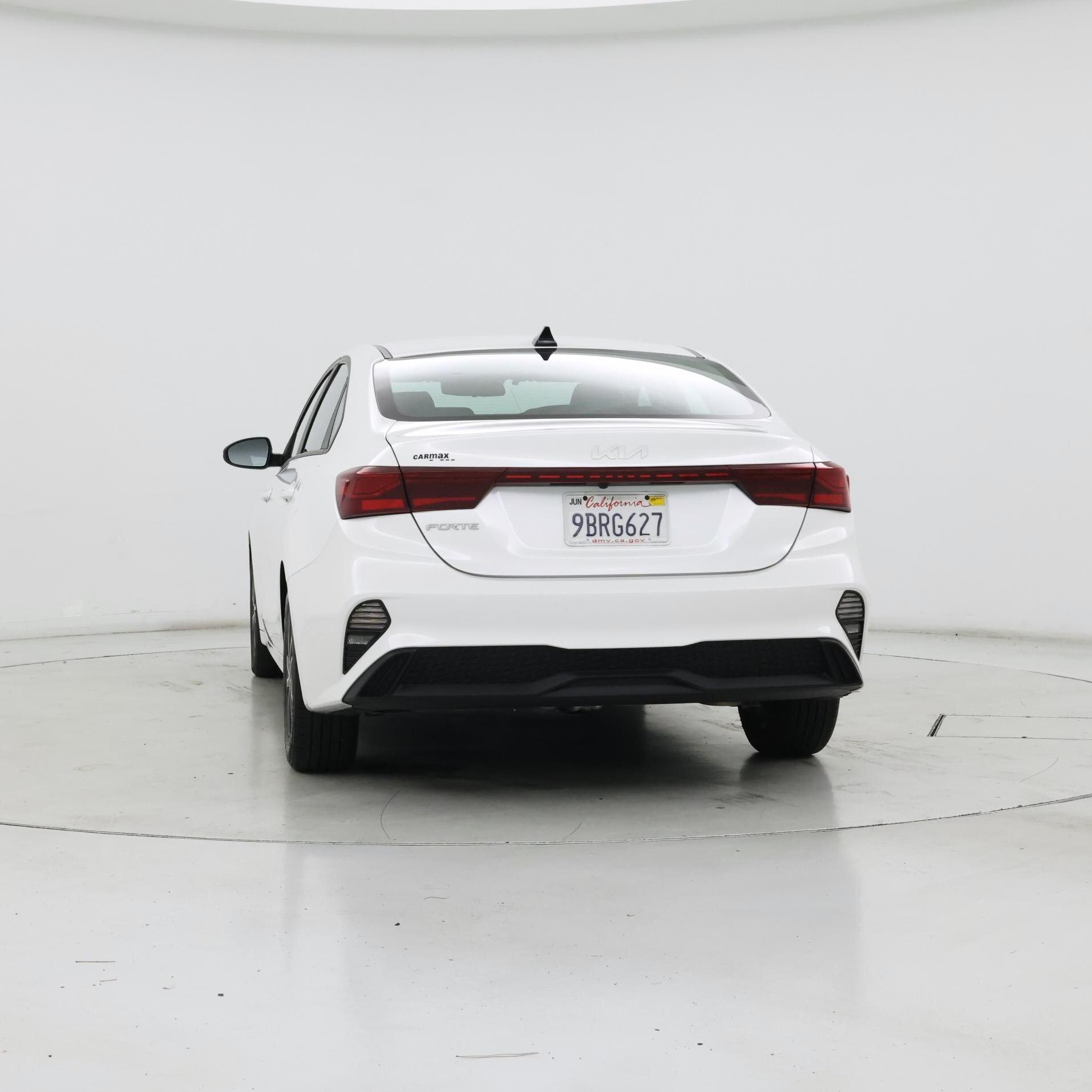 Thumbnail: 2022 Kia Forte - 6