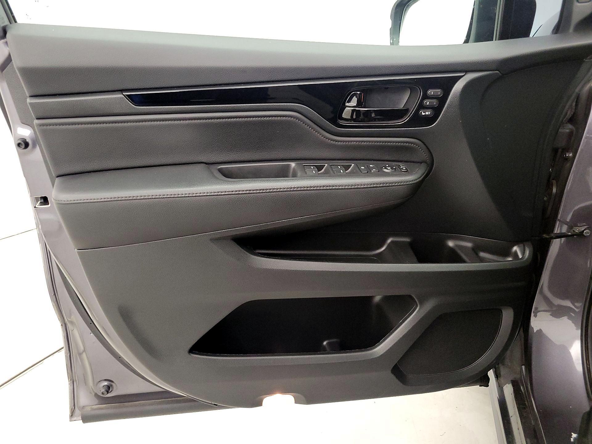 Thumbnail: 2022 Honda Odyssey - 12