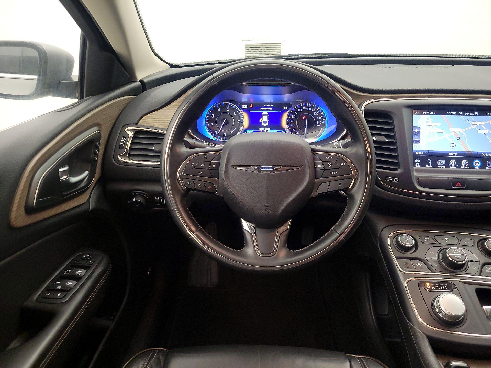 Thumbnail: 2015 Chrysler 200 - 10