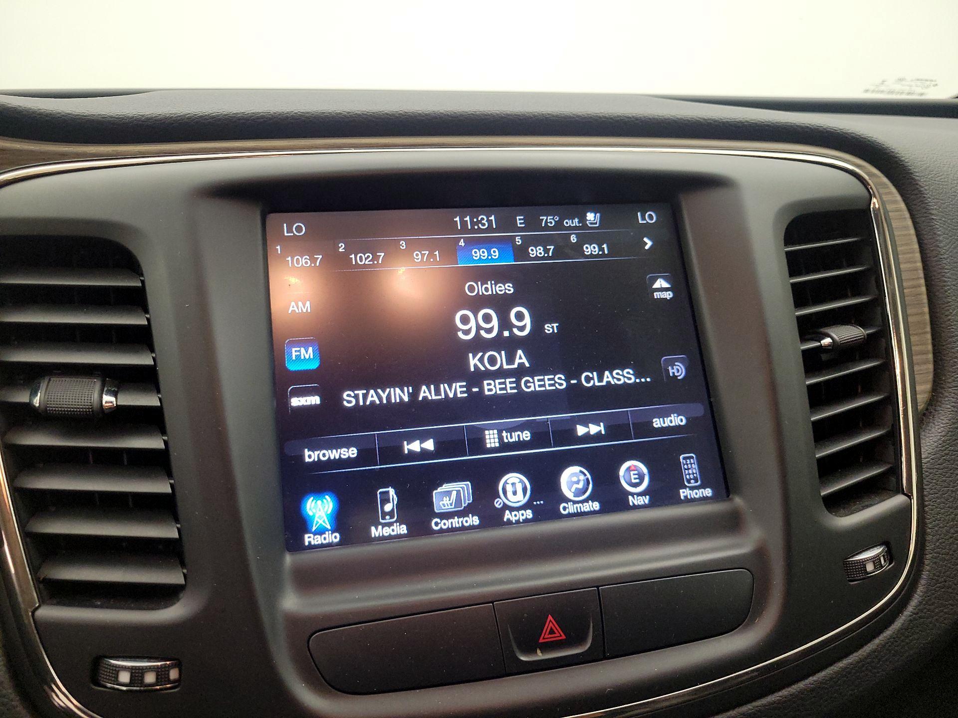 Thumbnail: 2015 Chrysler 200 - 16