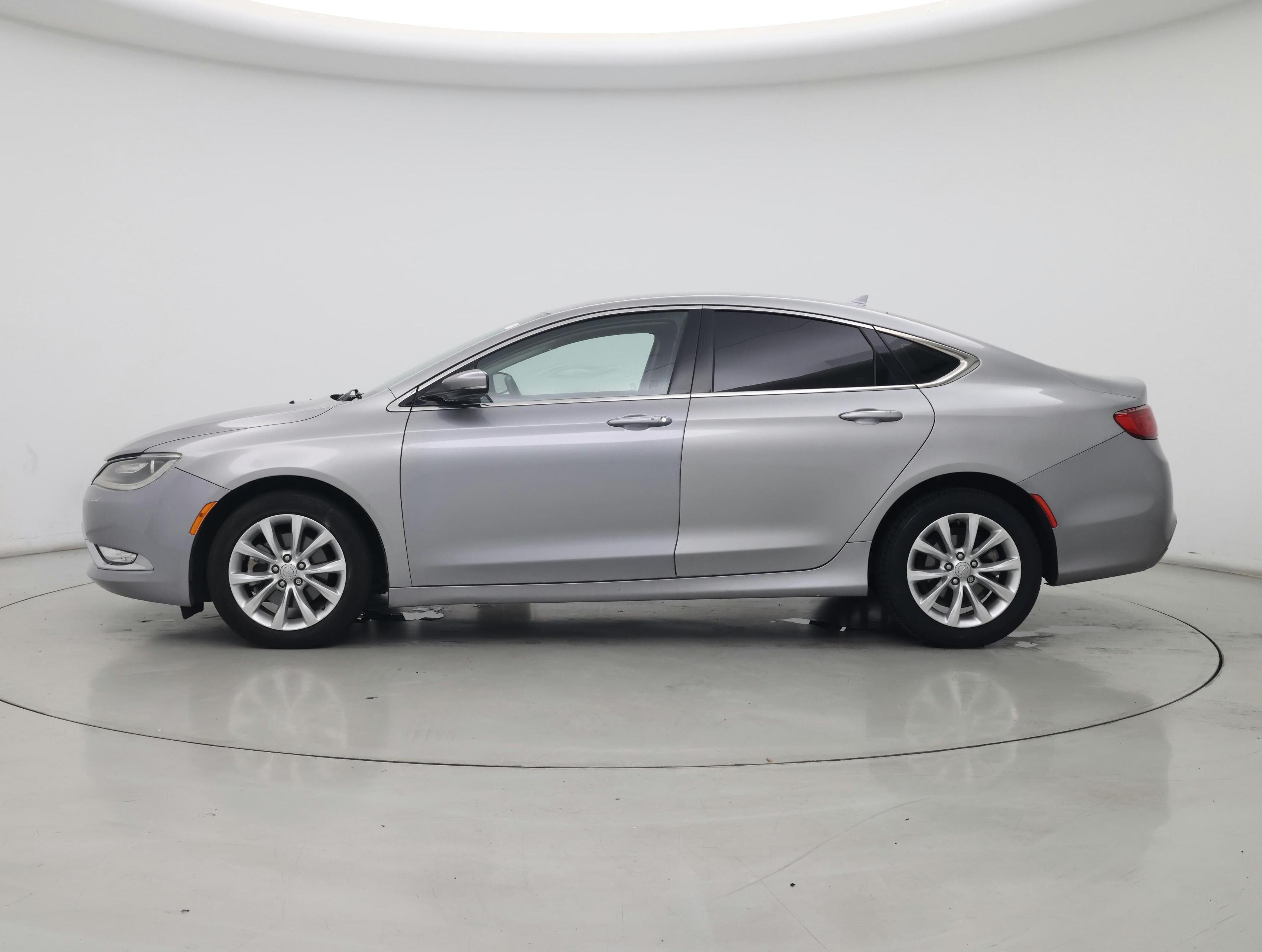 Thumbnail: 2015 Chrysler 200 - 3