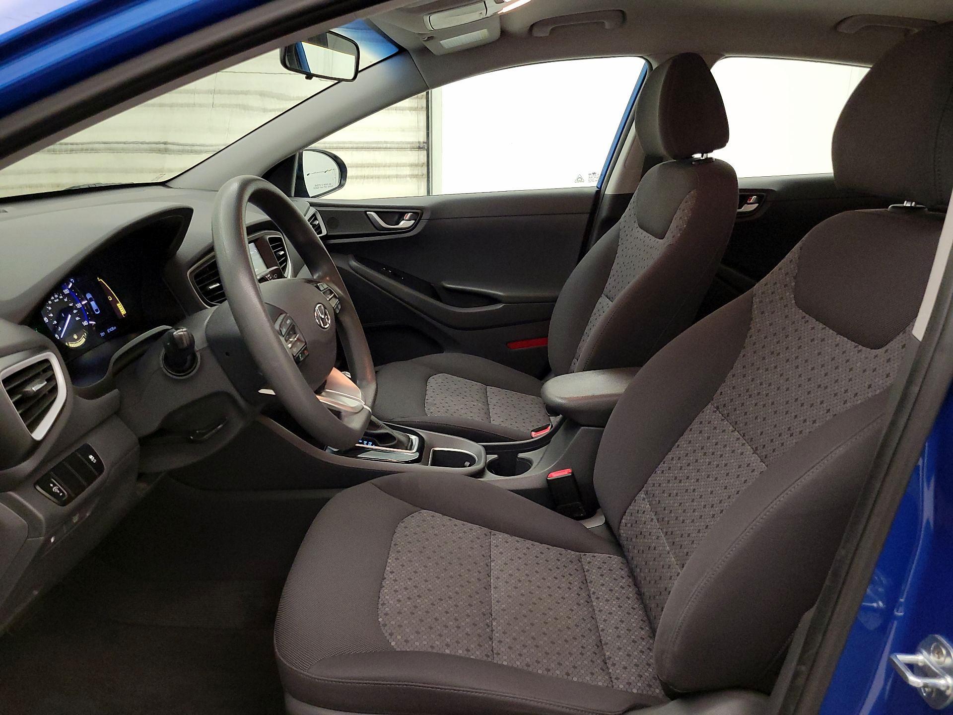 Thumbnail: 2017 Hyundai Ioniq - 11