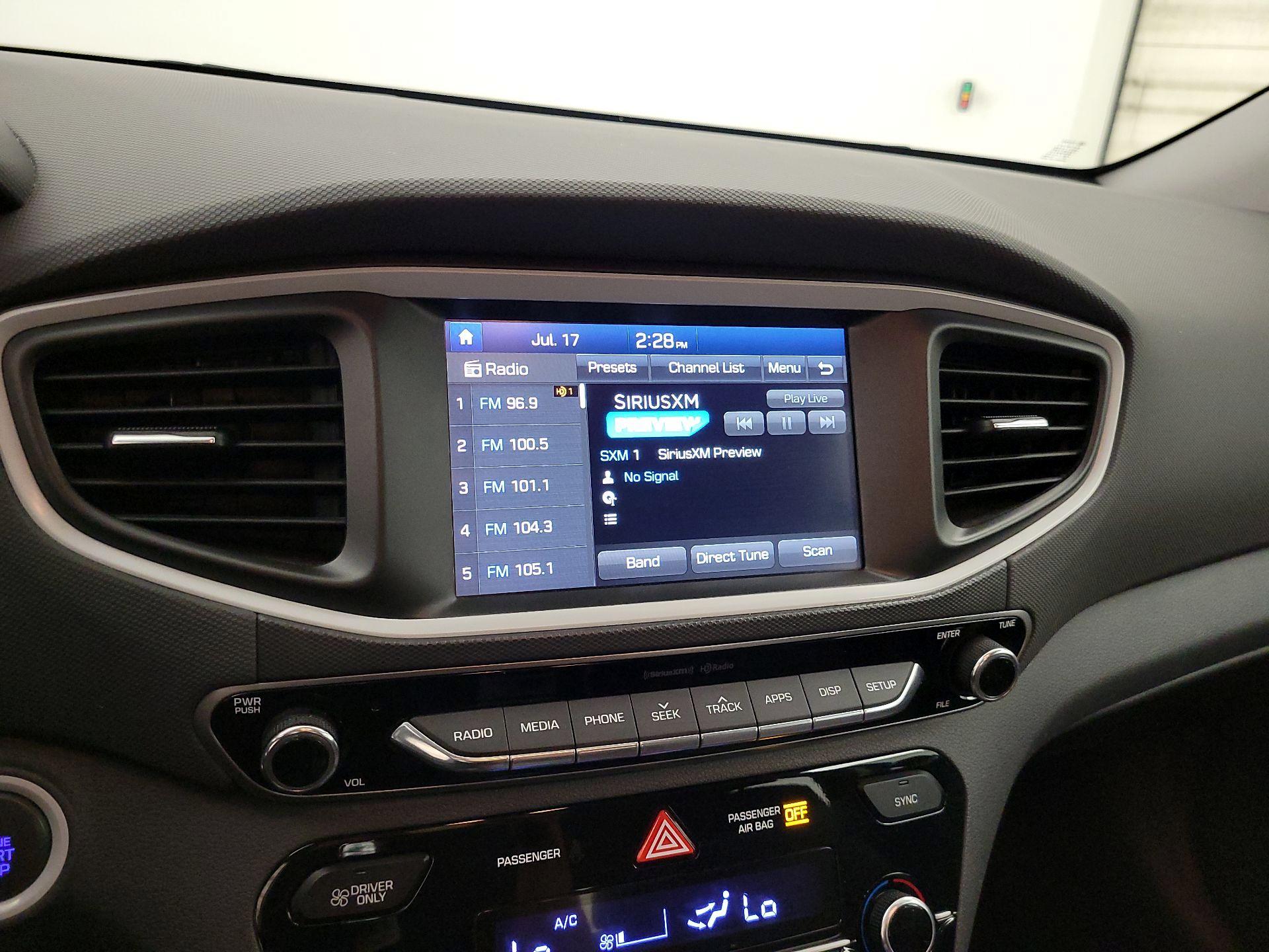 Thumbnail: 2017 Hyundai Ioniq - 15