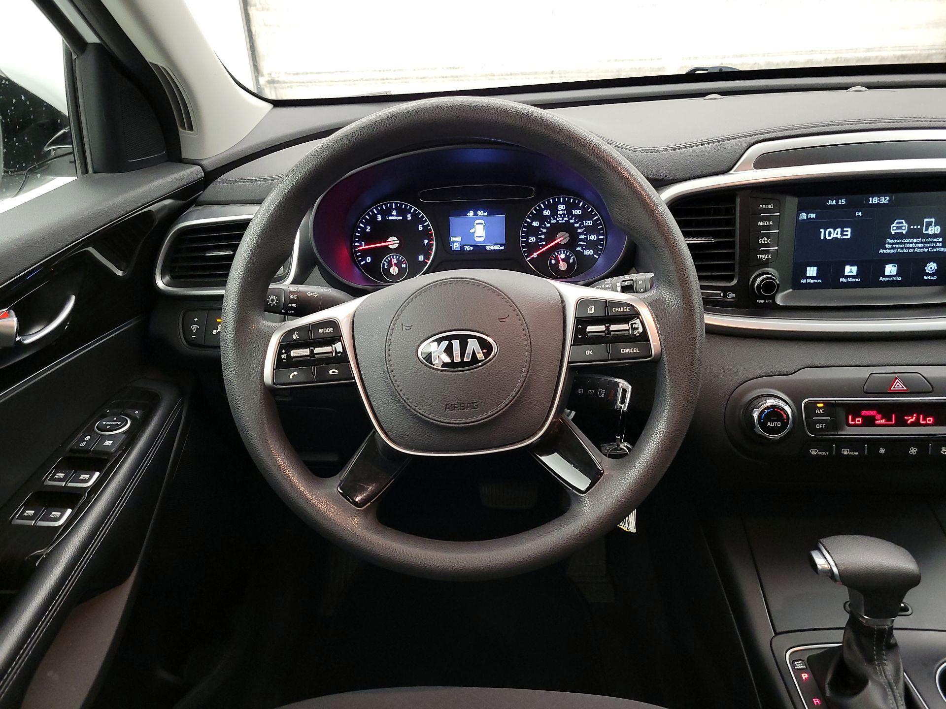 Thumbnail: 2019 Kia Sorento - 10