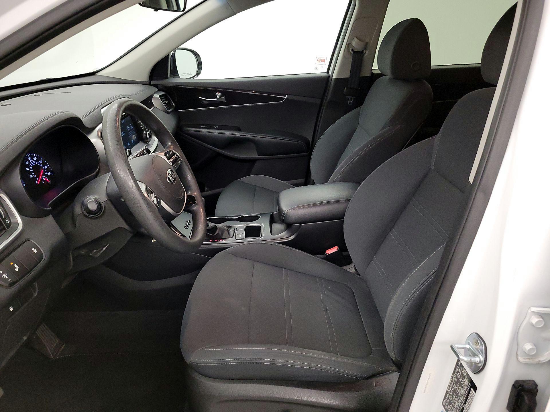 Thumbnail: 2019 Kia Sorento - 11