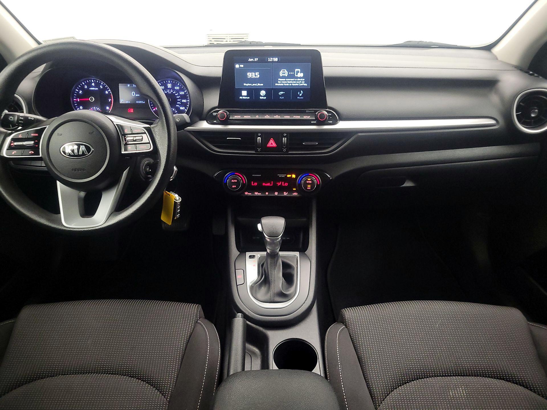Thumbnail: 2019 Kia Forte - 9
