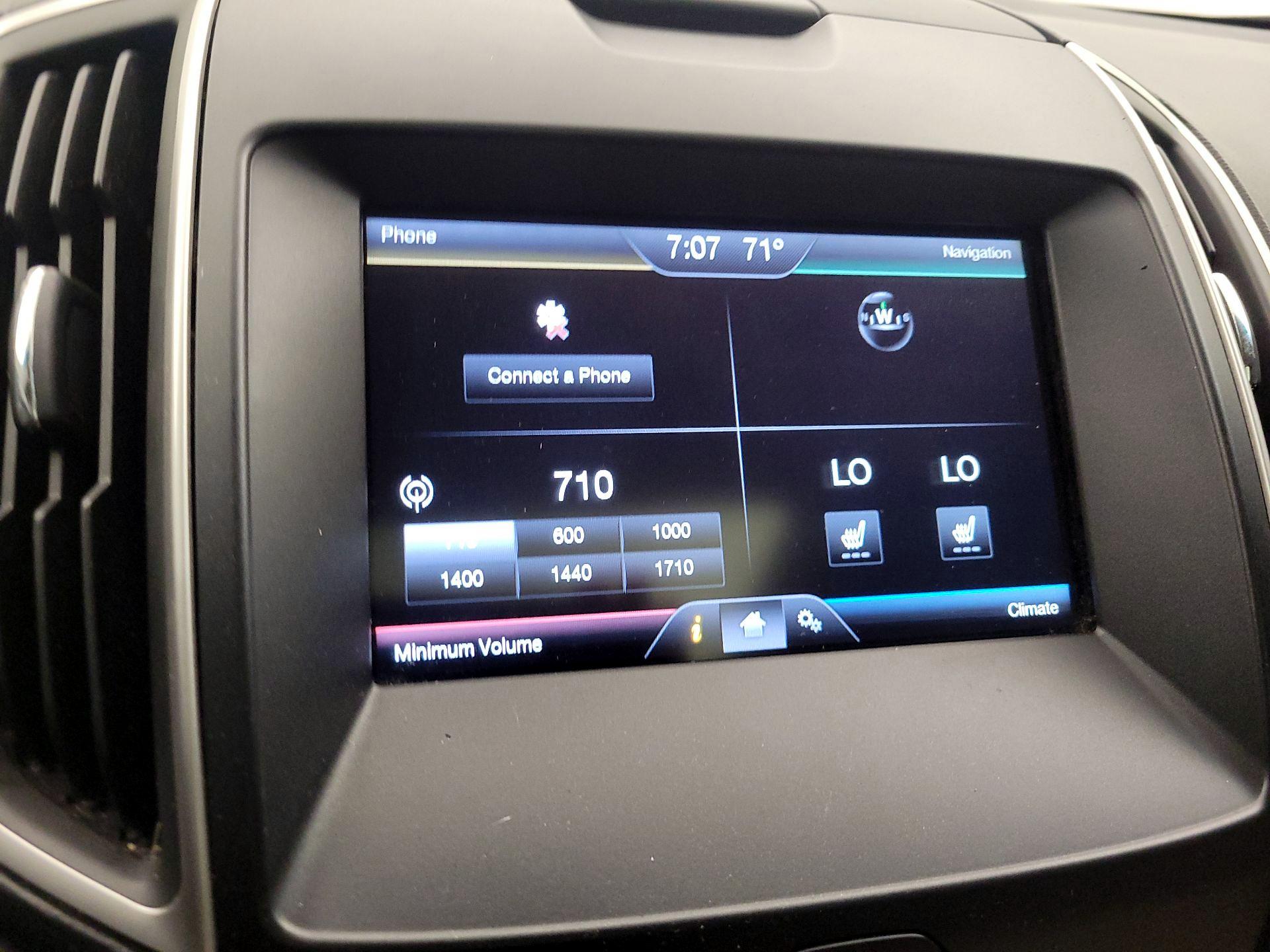 Thumbnail: 2015 Ford Edge - 15