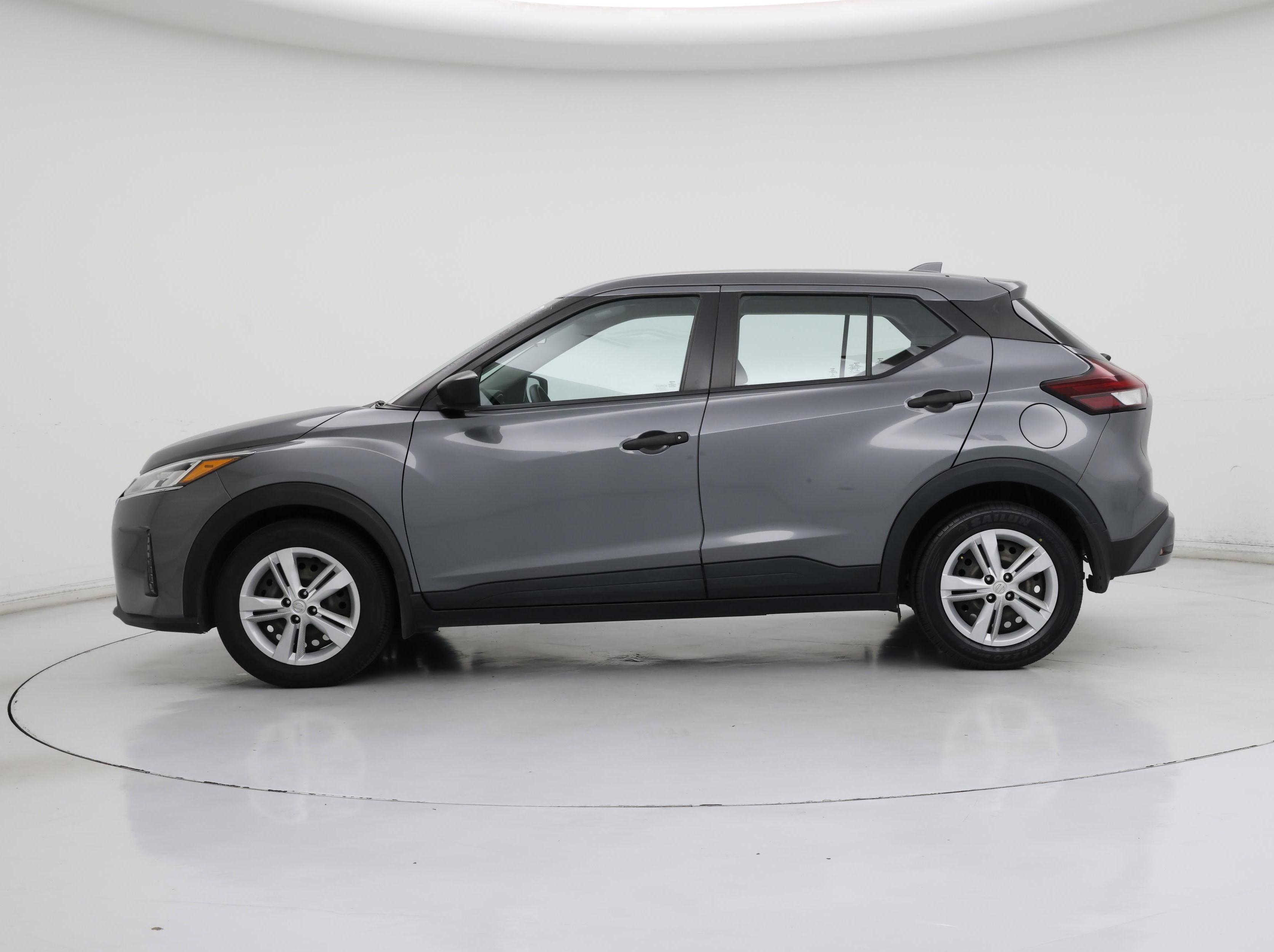 Thumbnail: 2021 Nissan Kicks - 3