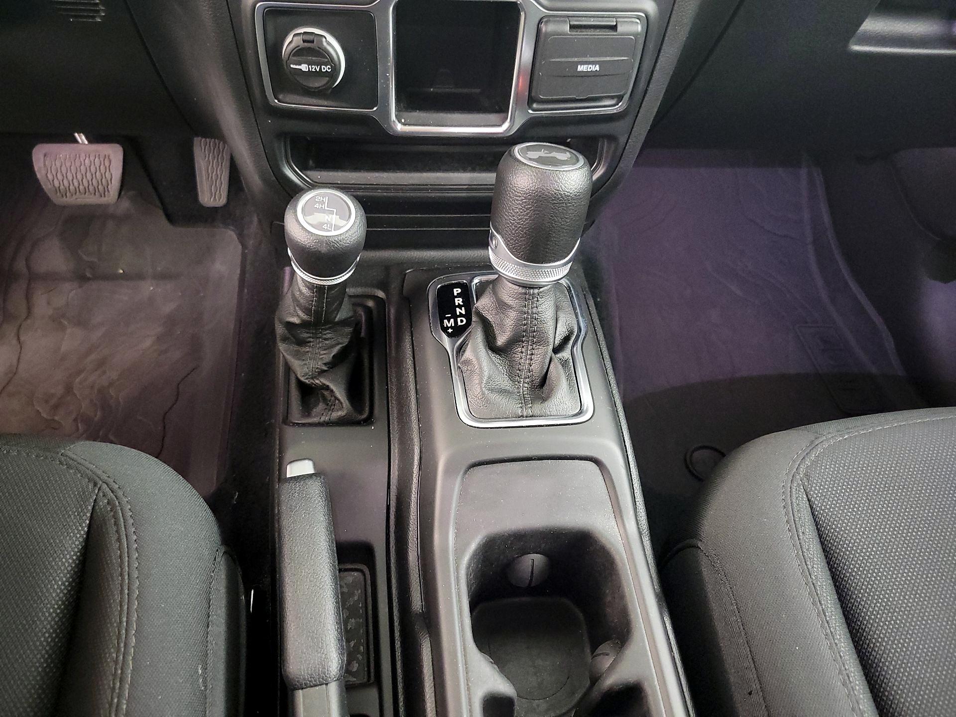 Thumbnail: 2023 Jeep Wrangler - 17