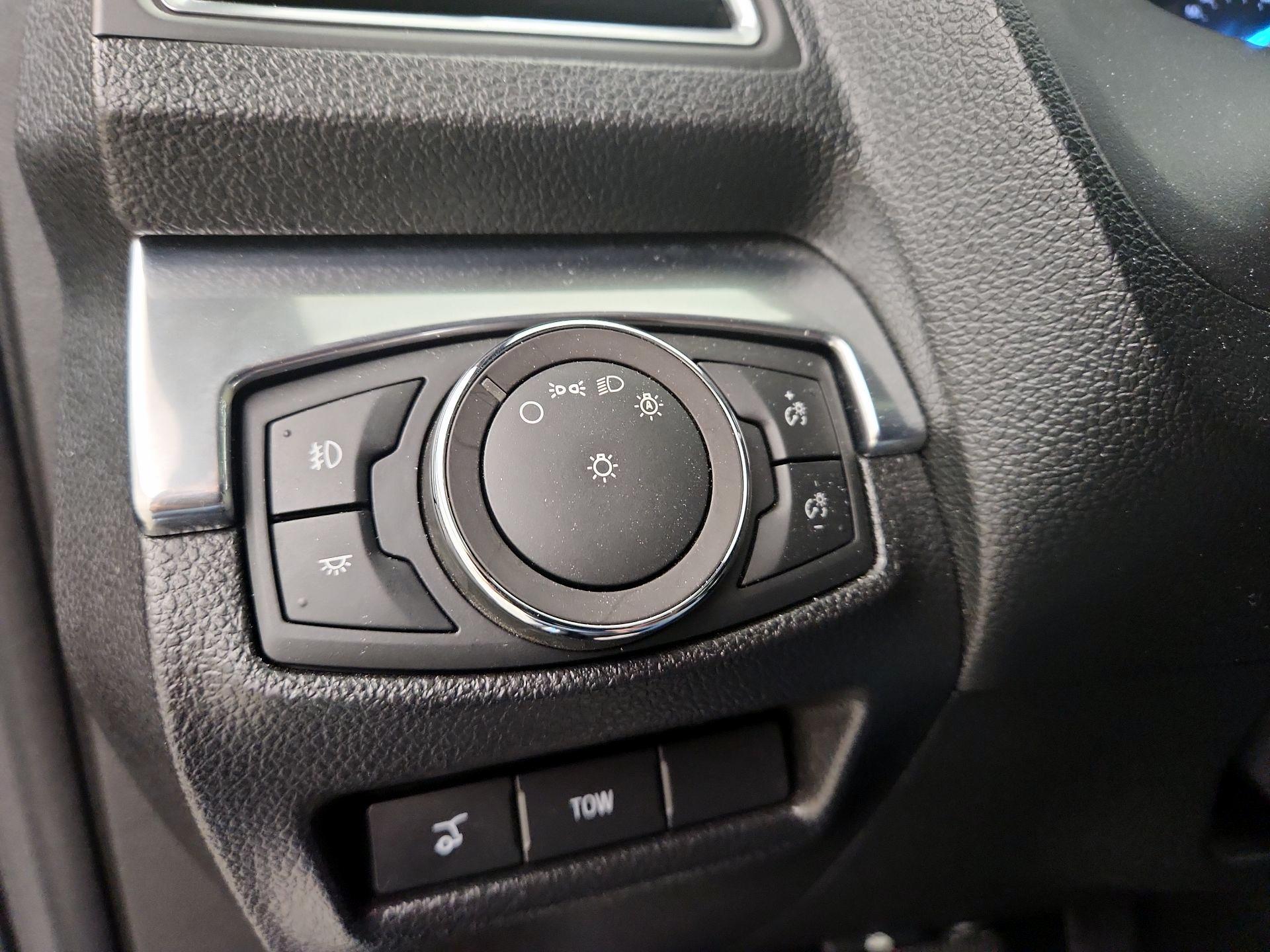 Thumbnail: 2019 Ford Explorer - 13