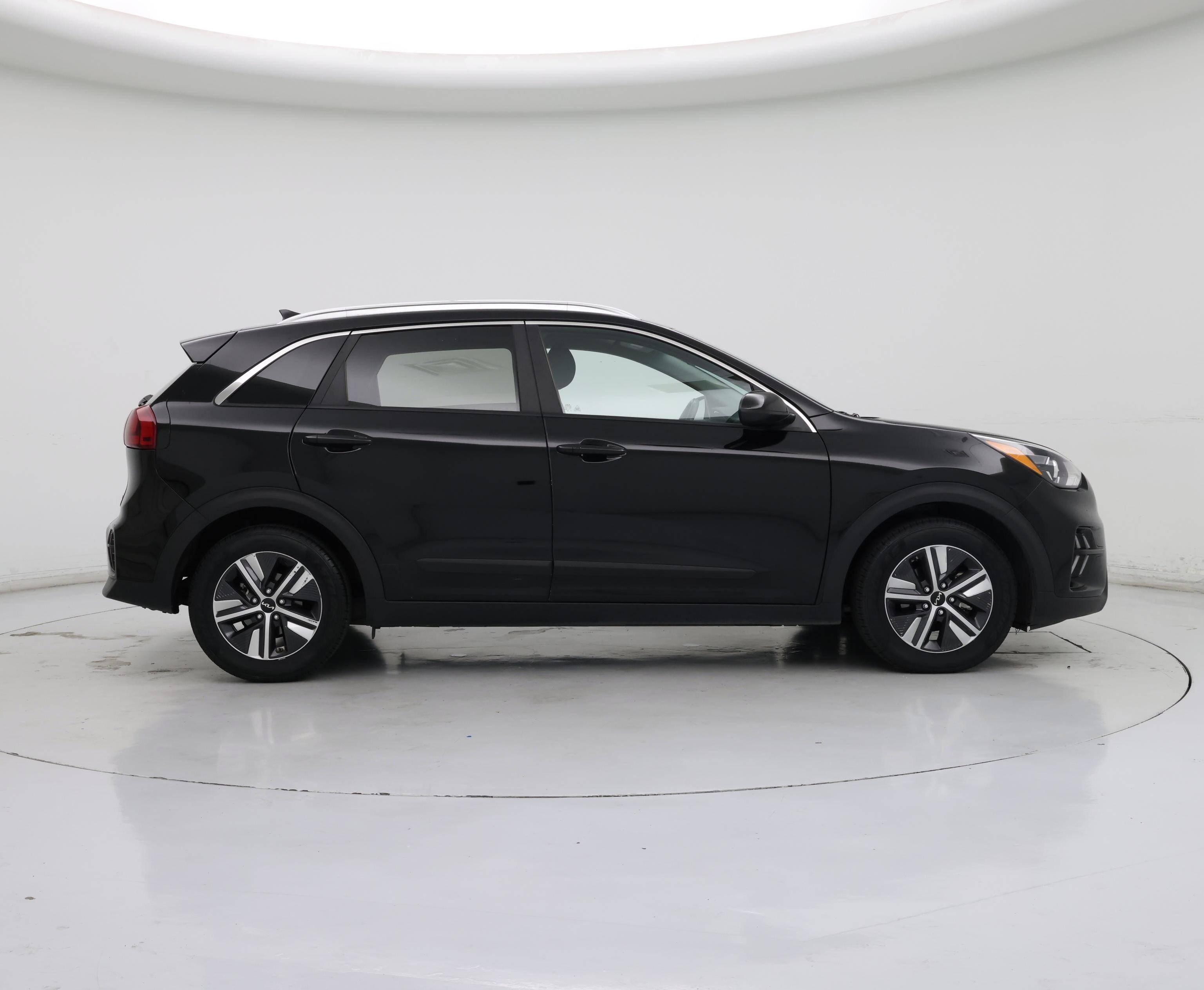 Thumbnail: 2022 Kia Niro - 7
