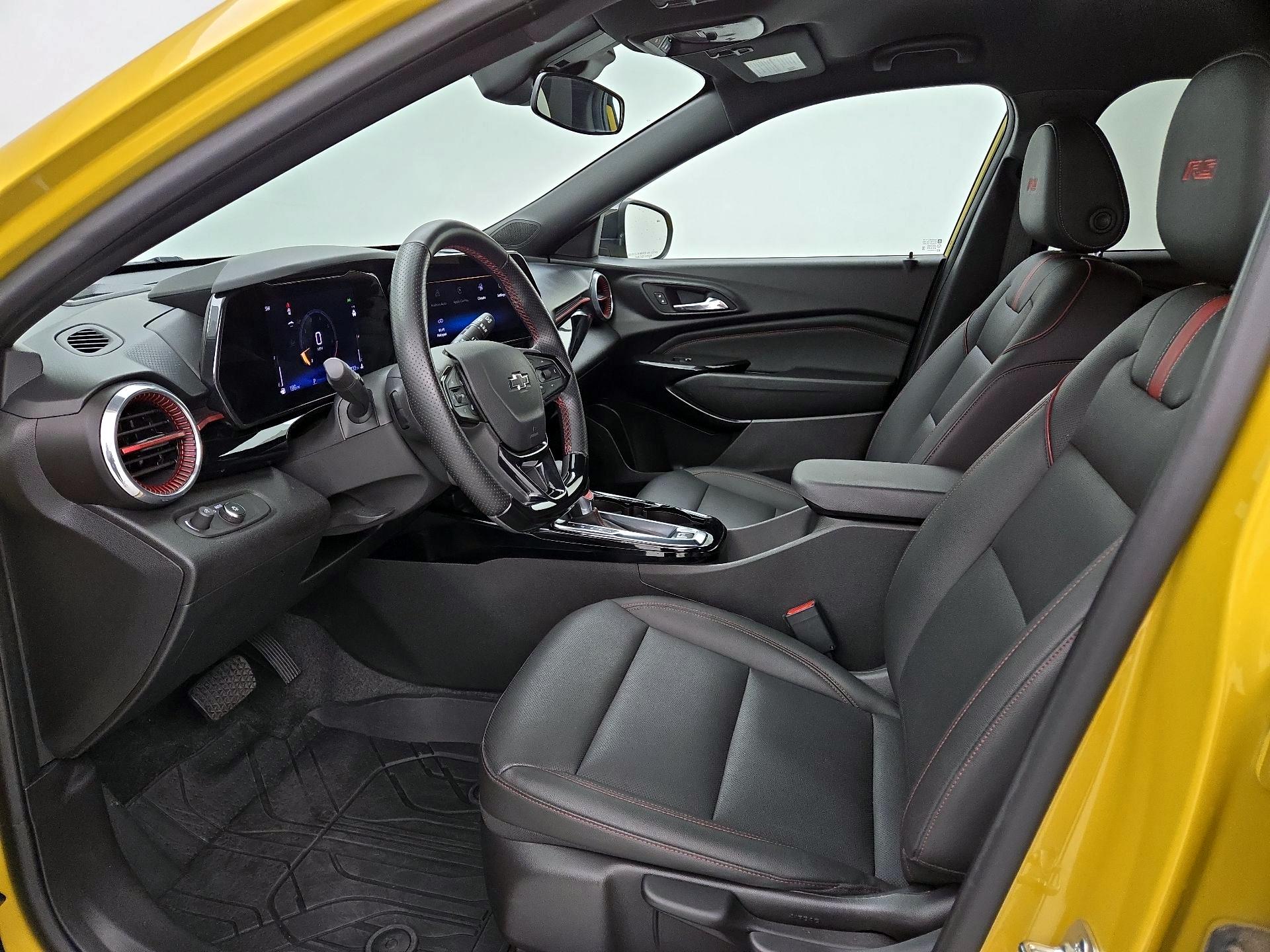 Thumbnail: 2024 Chevrolet Trax - 9