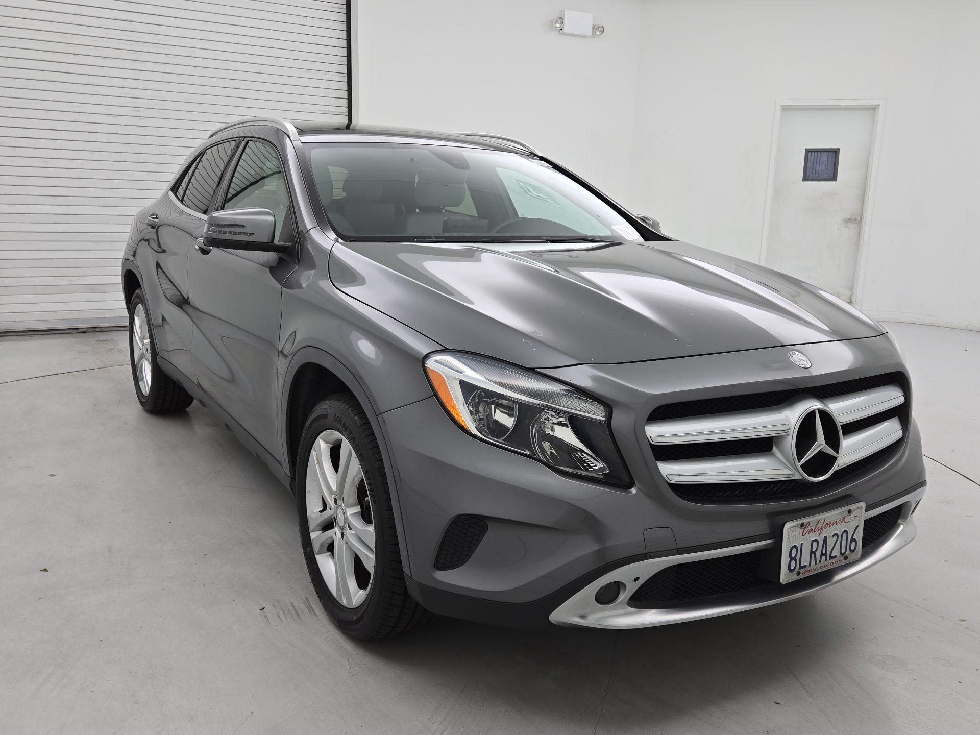 Thumbnail: 2017 Mercedes-Benz GLA - 1