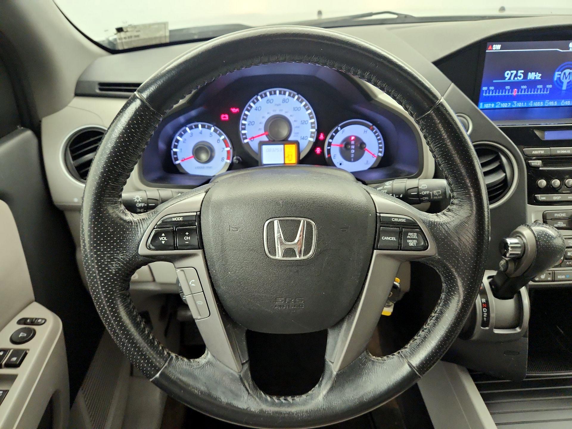 Thumbnail: 2013 Honda Pilot - 10
