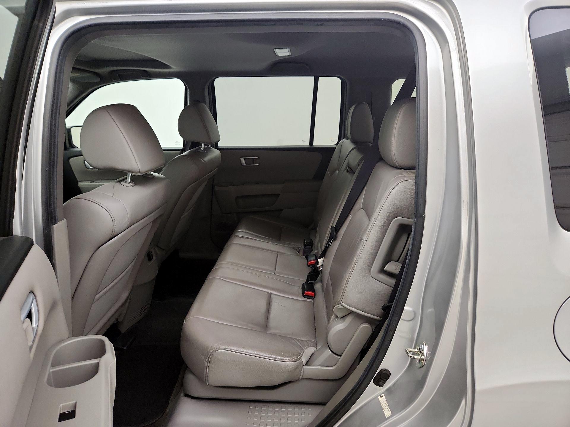 Thumbnail: 2013 Honda Pilot - 20