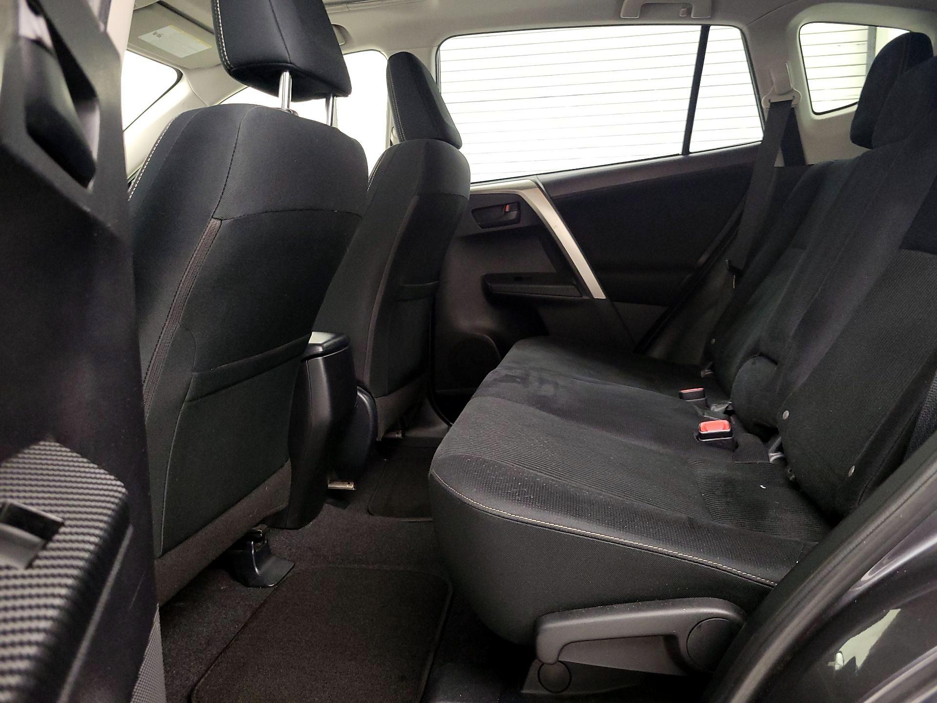 Thumbnail: 2013 Toyota RAV4 - 20