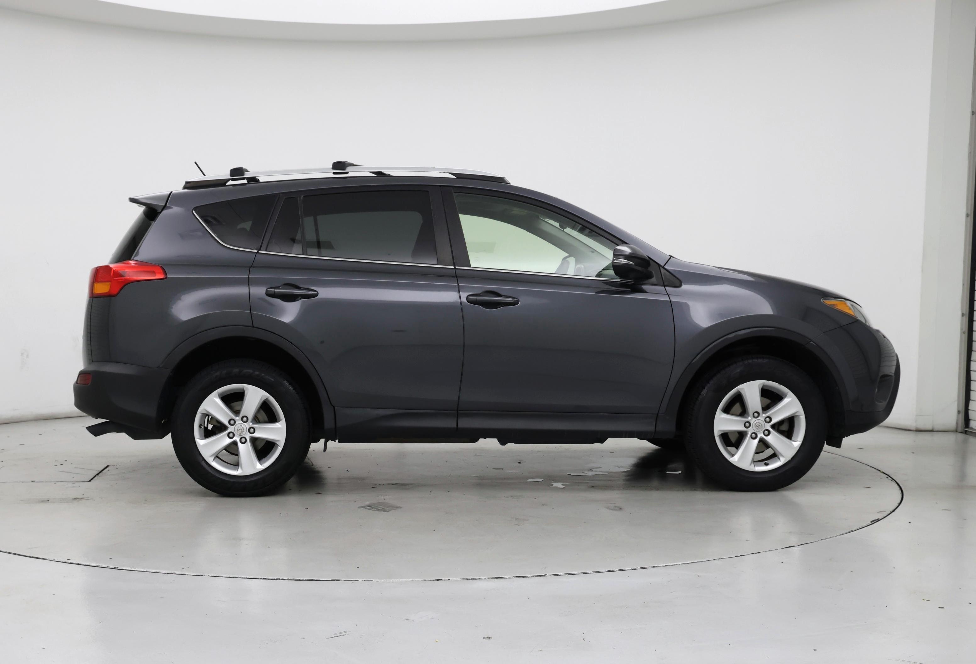 Thumbnail: 2013 Toyota RAV4 - 7