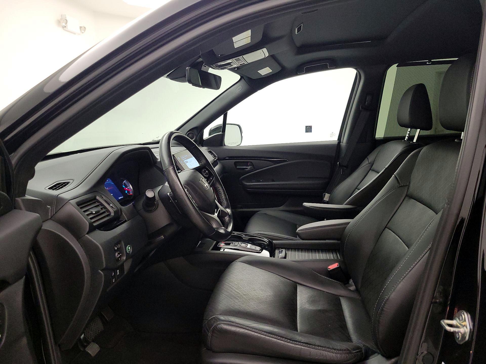 Thumbnail: 2020 Honda Passport - 11