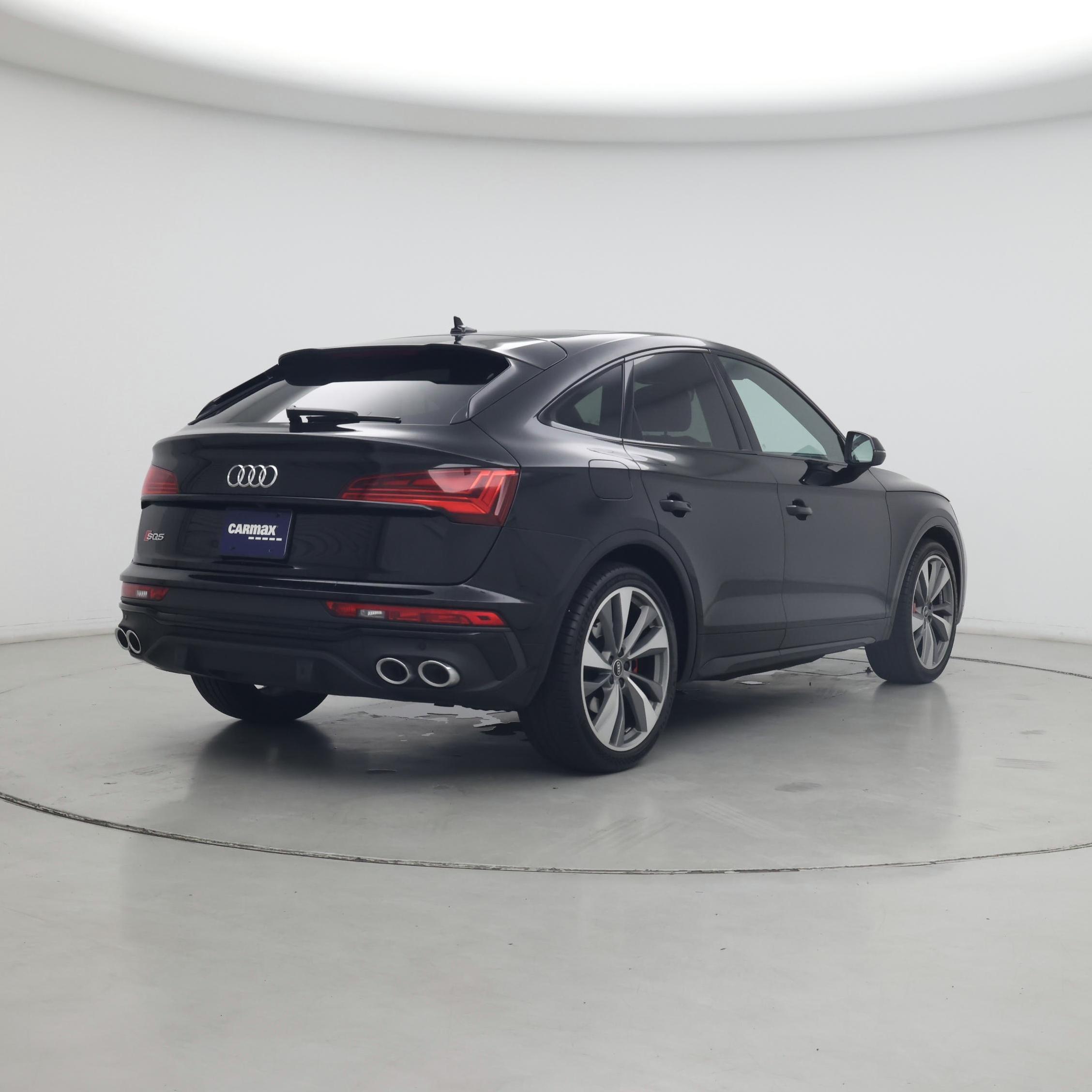 Thumbnail: 2022 Audi SQ5 - 8