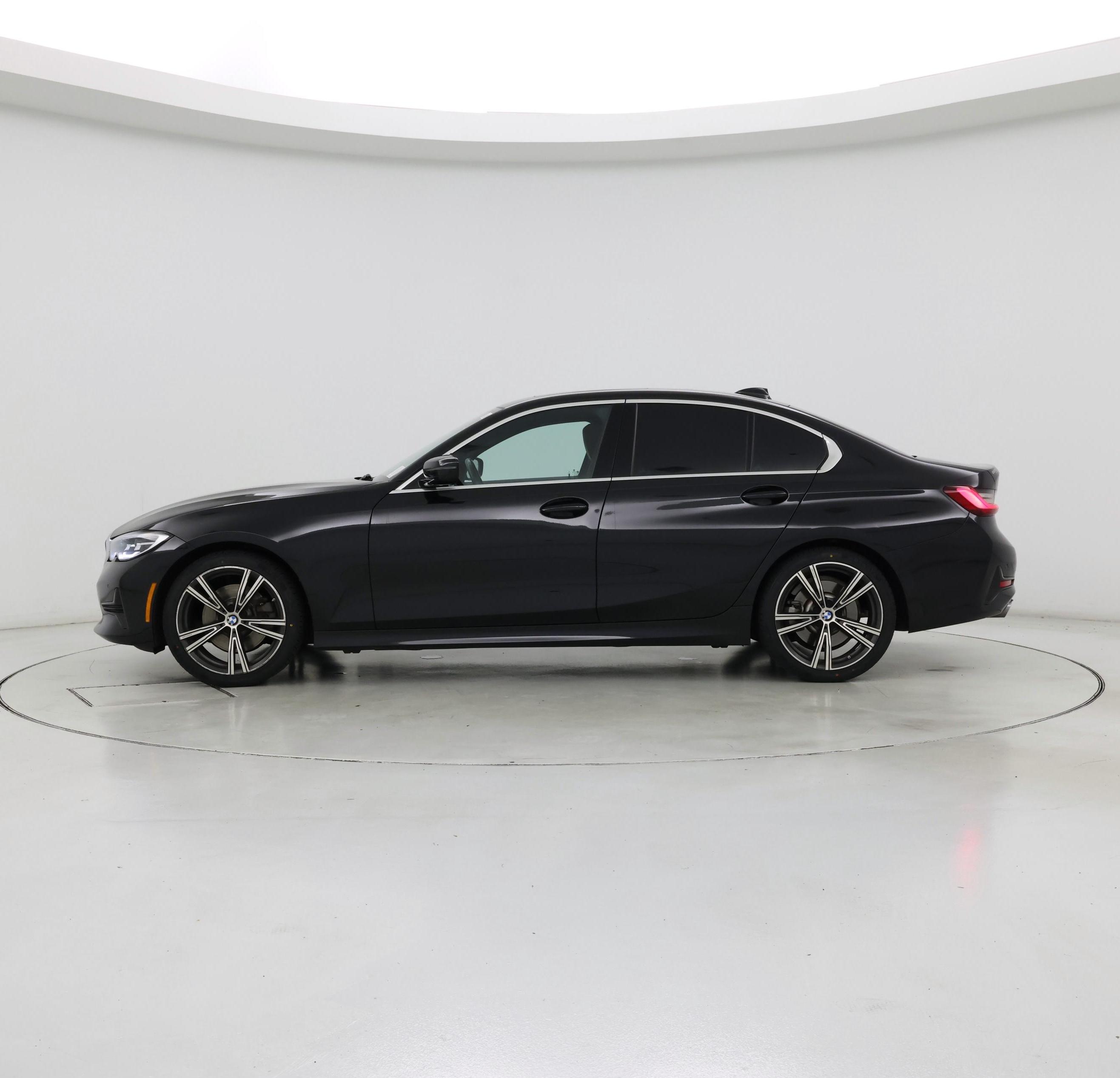 Thumbnail: 2022 BMW 3 Series - 3