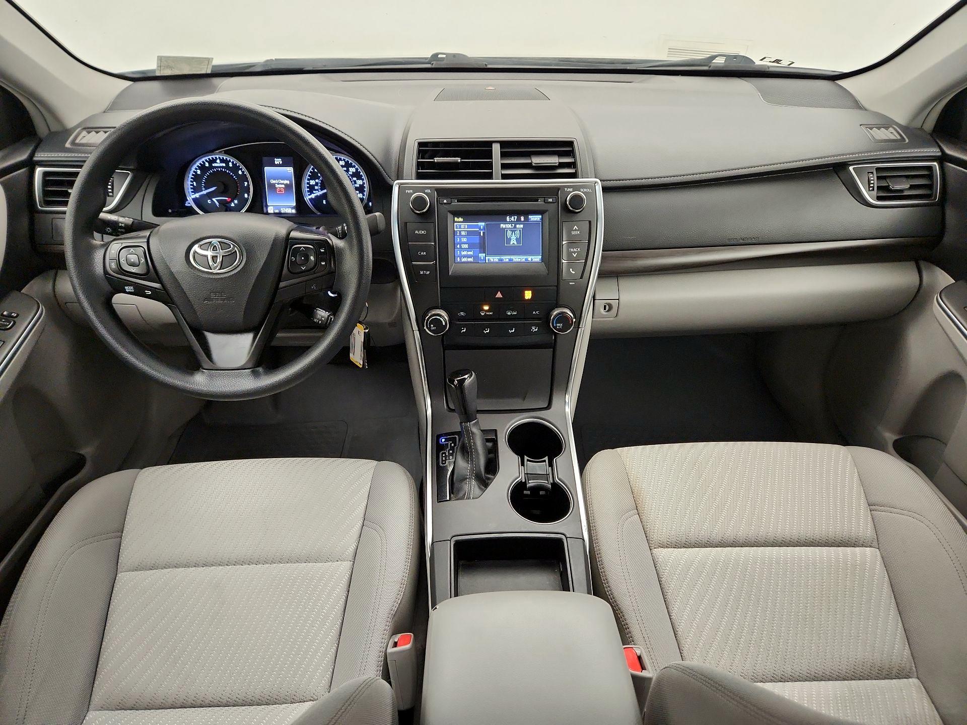Thumbnail: 2016 Toyota Camry - 9
