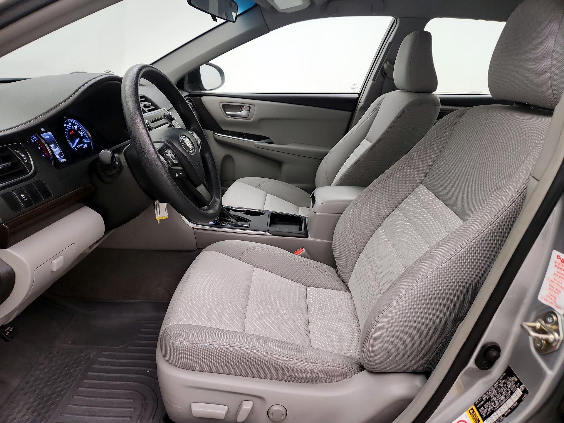 Thumbnail: 2016 Toyota Camry - 11