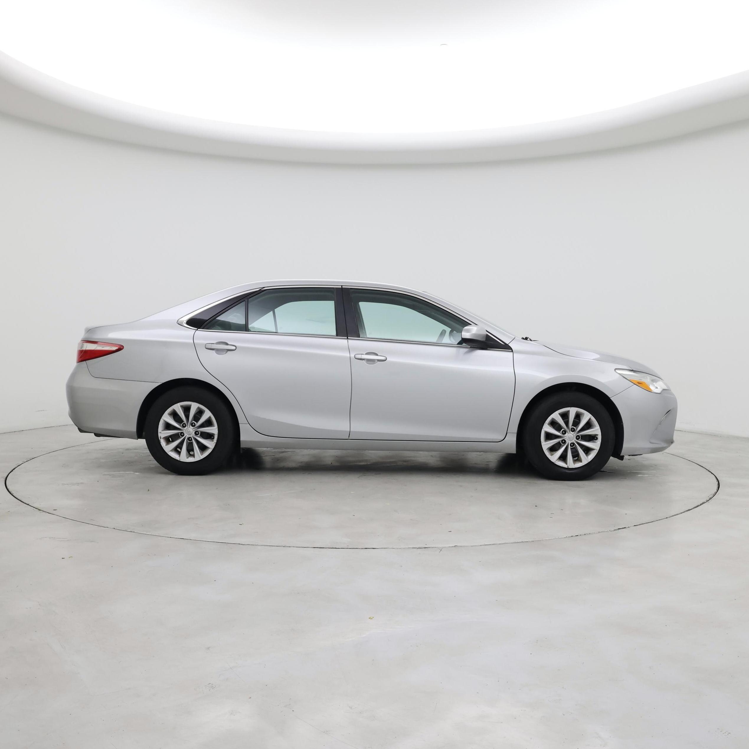 Thumbnail: 2016 Toyota Camry - 7