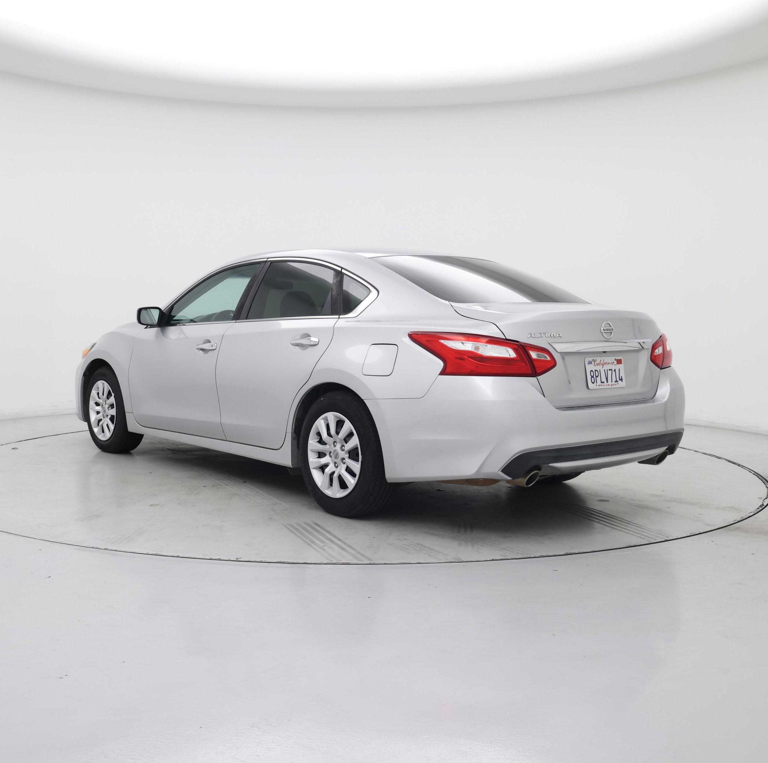 Thumbnail: 2017 Nissan Altima - 2