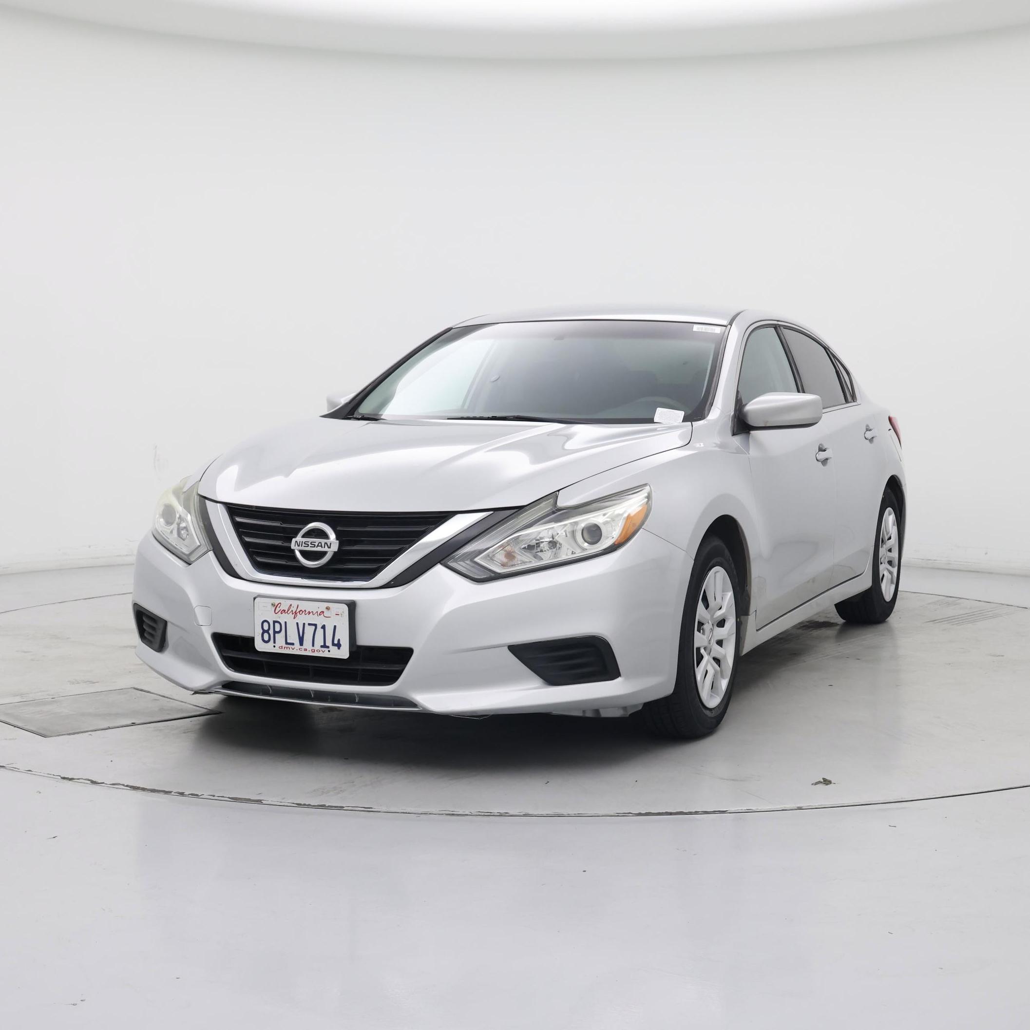 Thumbnail: 2017 Nissan Altima - 4
