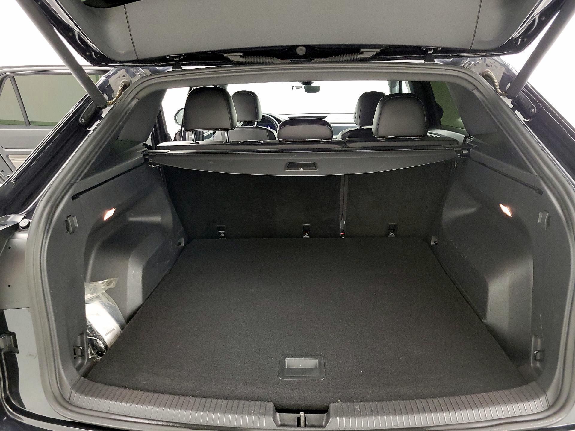 Thumbnail: 2021 Volkswagen Atlas - 20