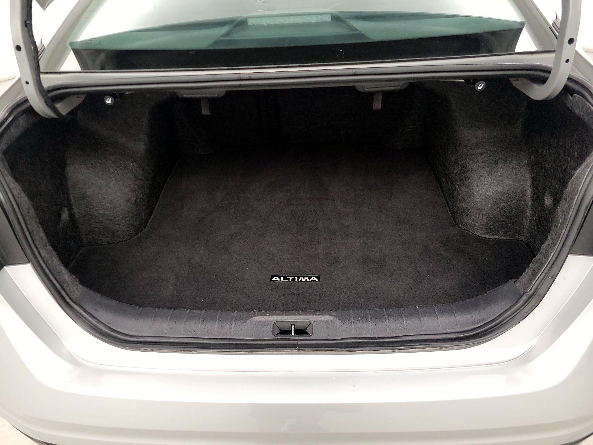 Thumbnail: 2023 Nissan Altima - 20