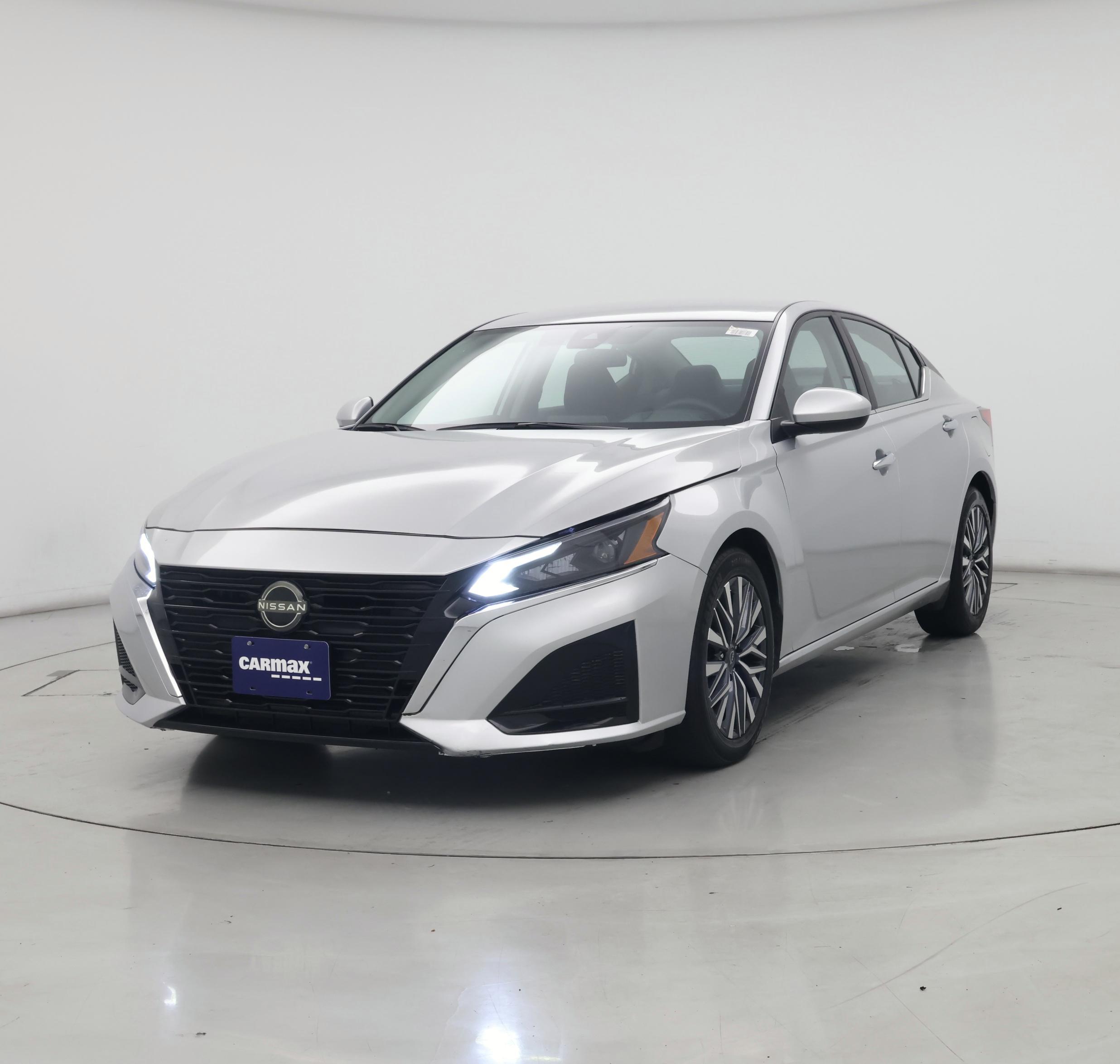 Thumbnail: 2023 Nissan Altima - 4