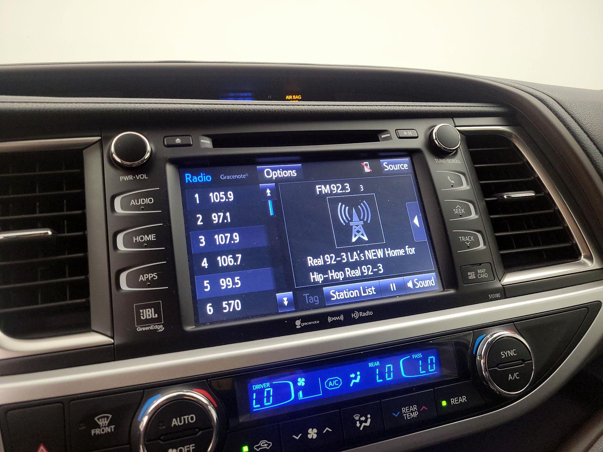 Thumbnail: 2018 Toyota Highlander - 16