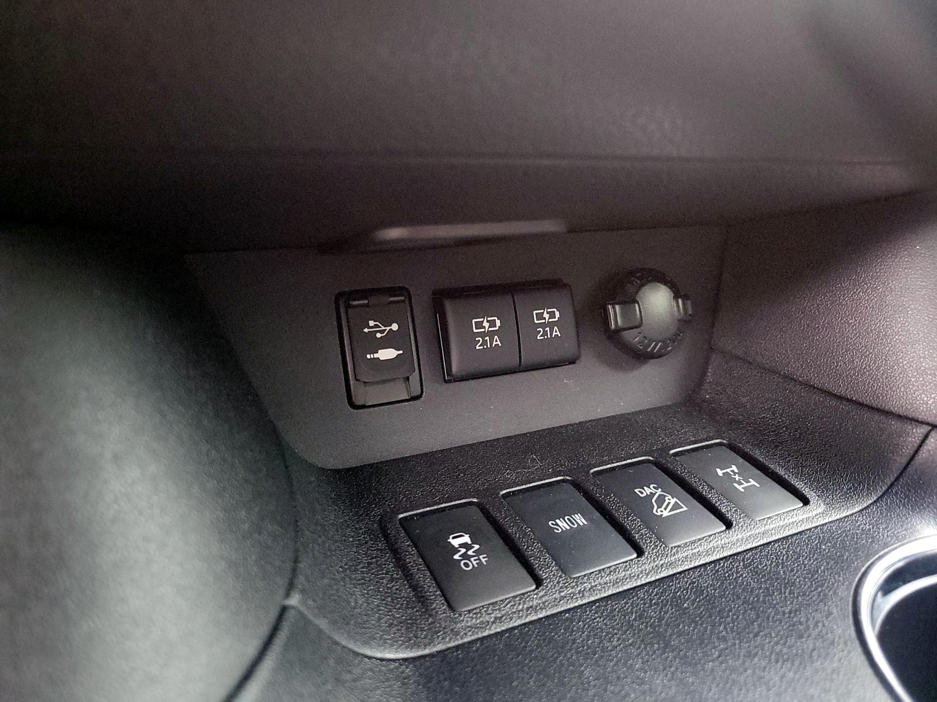 Thumbnail: 2018 Toyota Highlander - 19